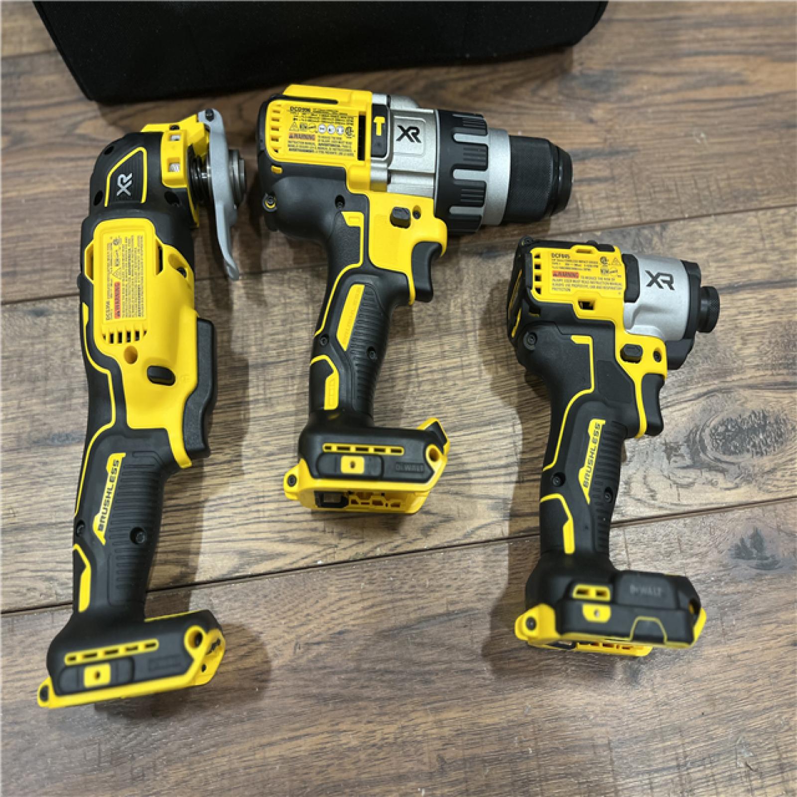 AS-IS DEWALT 20-Volt Lithium-Ion Cordless 3-Tool Combo Kit with FLEXVOLT 9 Ah and 20V 6 Ah Batteries and Charger