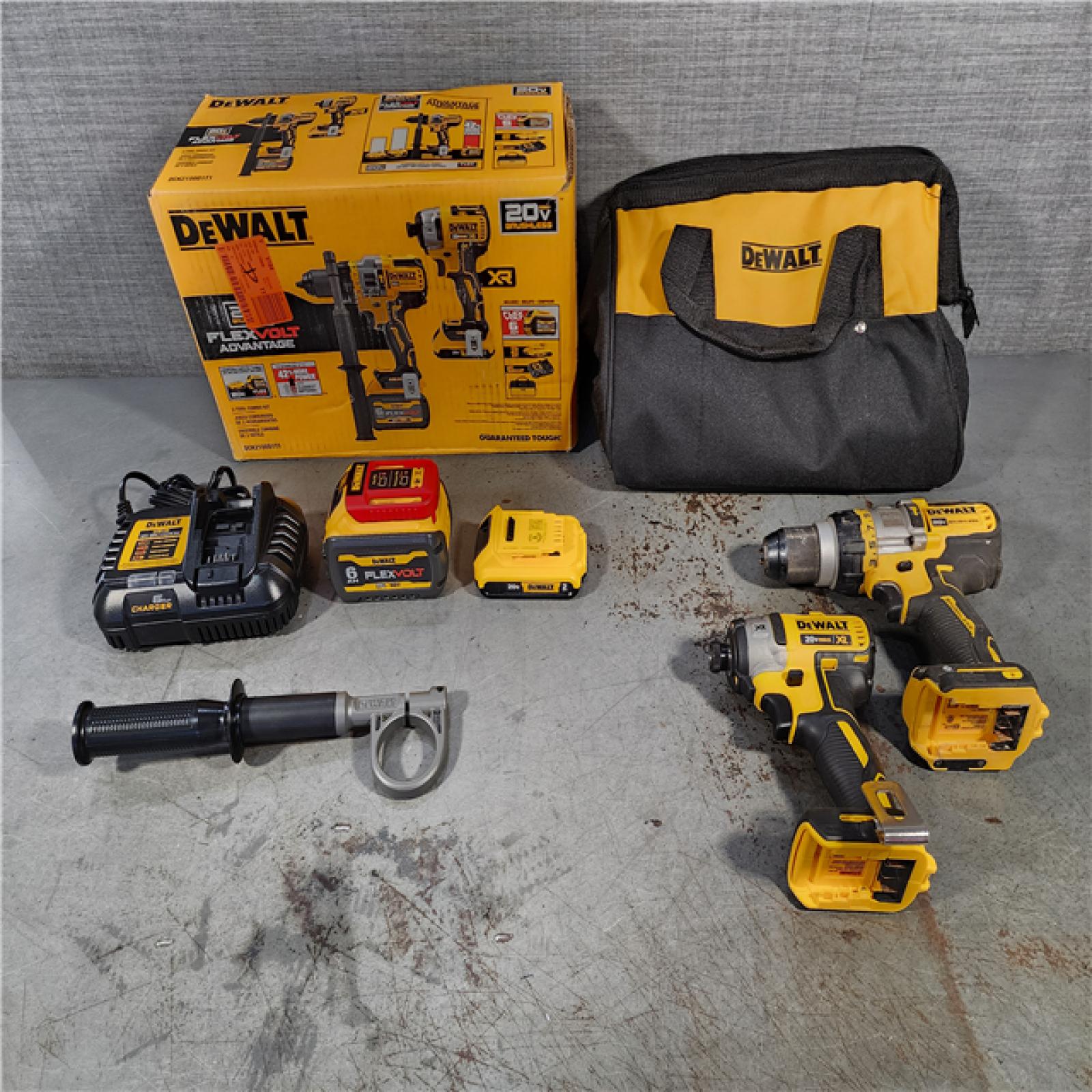 HOUSTON LOCATION - AS-IS DEWALT 20V MAX Cordless Brushless Hammer Drill/Driver 2 Tool Combo Kit with FLEXVOLT ADVANTAGE