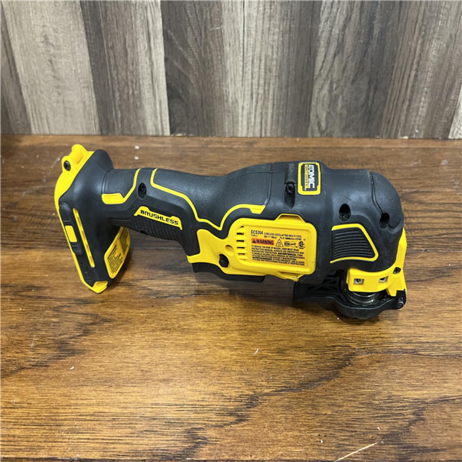 AS-IS DEWALT ATOMIC 20V MAX Cordless Brushless Oscillating Multi Tool (Tool Only)