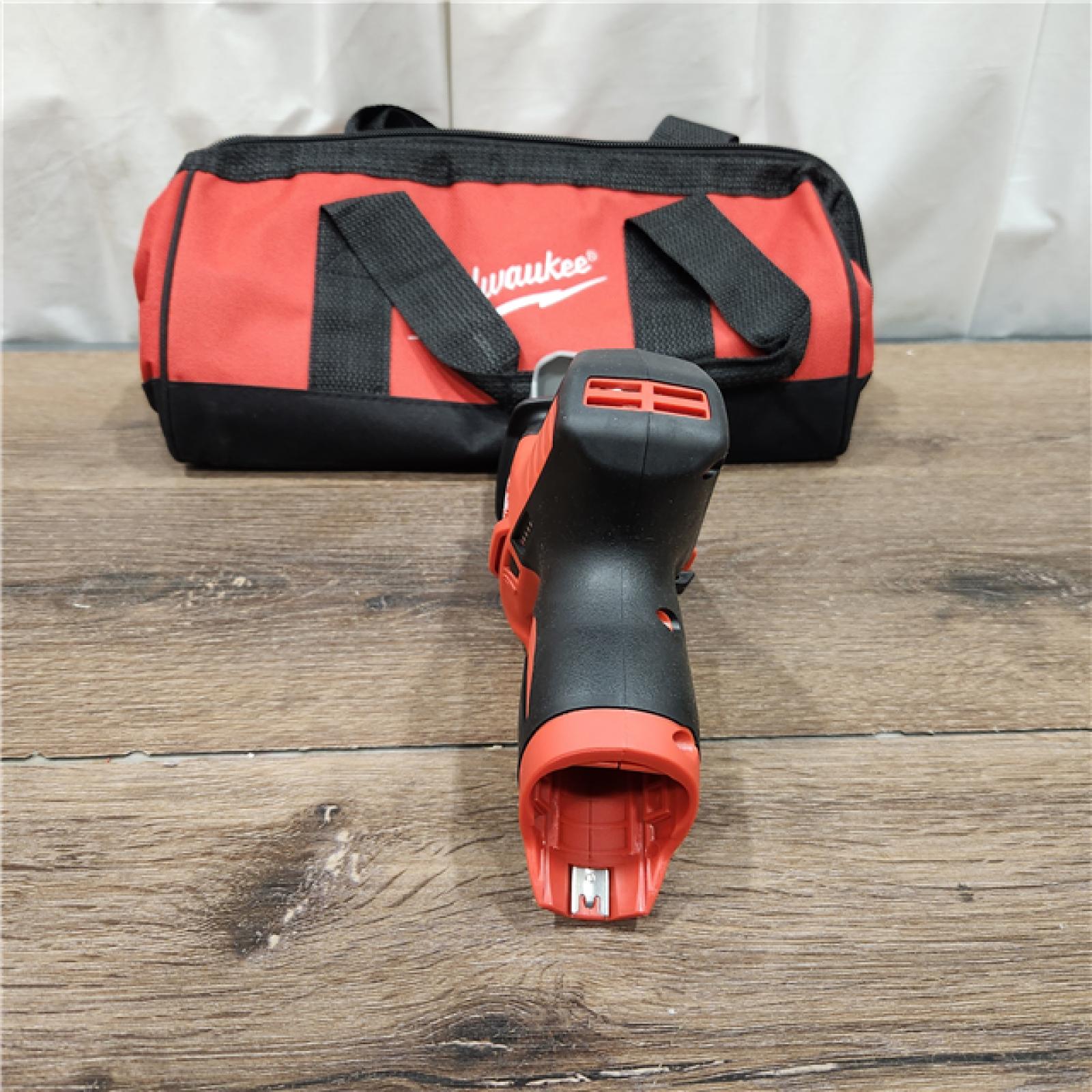 AS IS Milwaukee 2420-21 - M12 Fuel Hackzall 1/2  12V 1.5Ah Cordless Straight Handle Reciprocating Saw Kit