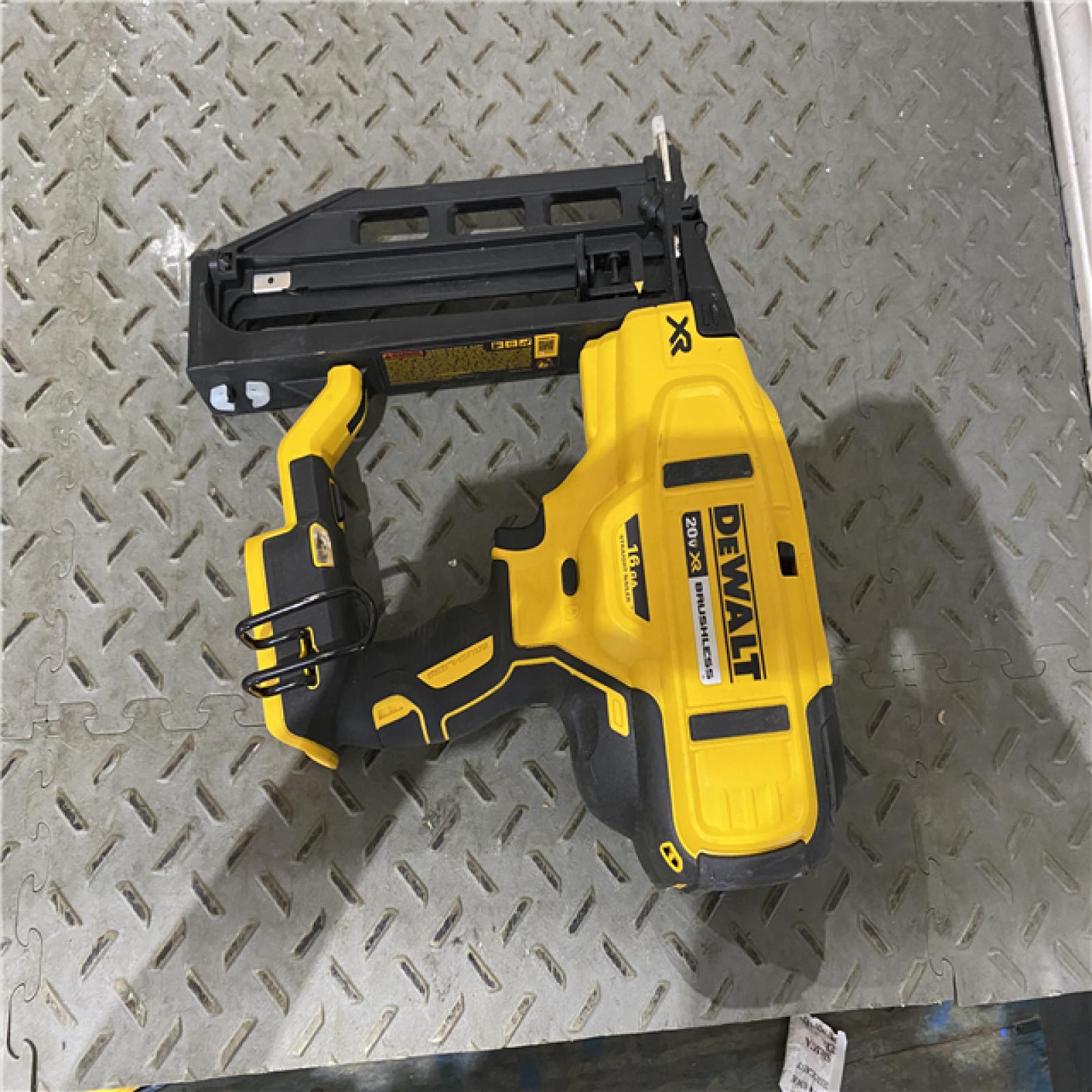 Houston location AS-IS DEWALT 20V MAX XR 16-Gauge Lithium-Ion Cordless Finish Nailer (Tool Only)