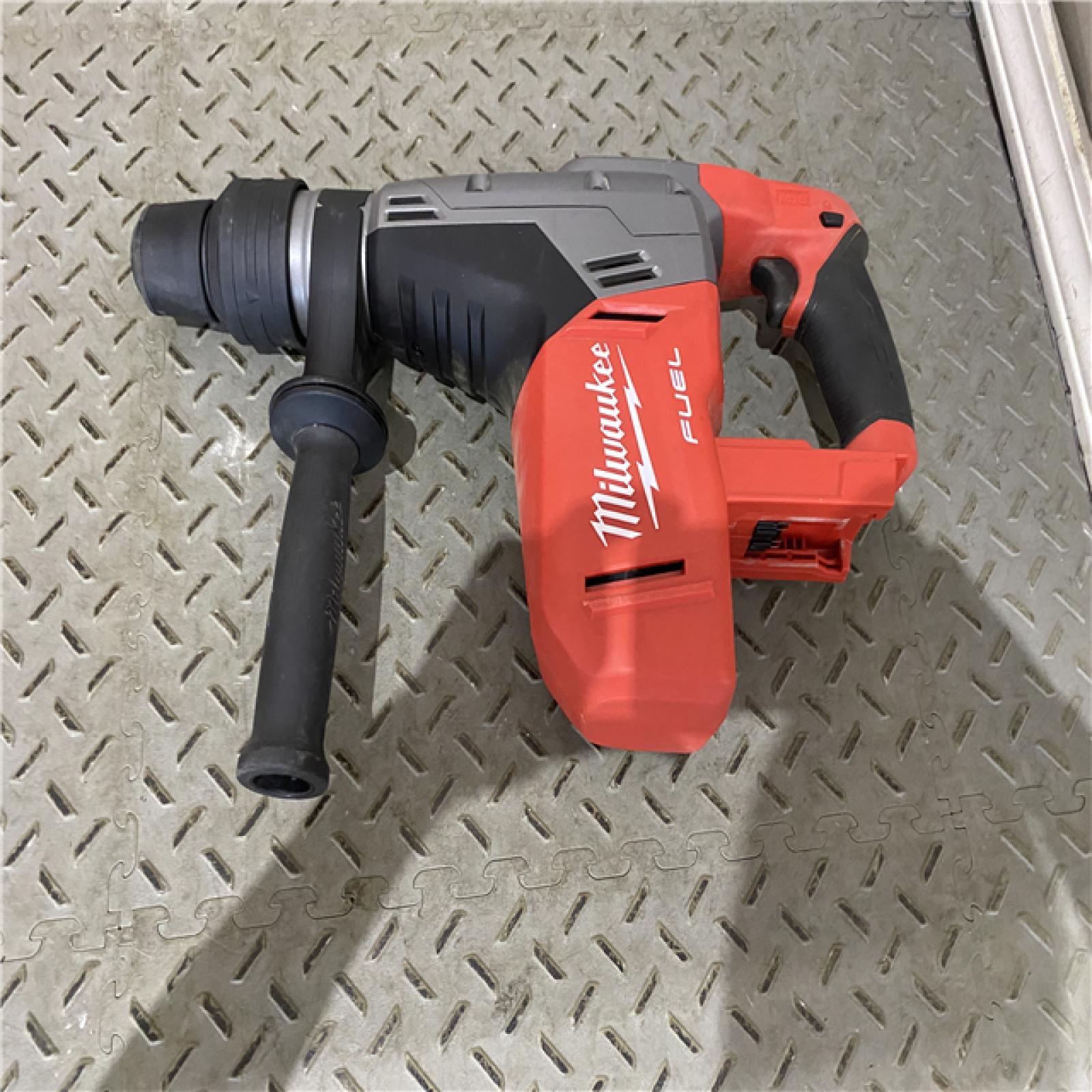 Houston location AS-IS MILWAUKEE M18 FUEL 18V Lithium-Ion Brushless Cordless 1-9/16 in. SDS-Max Rotary Hammer (Tool-Only)