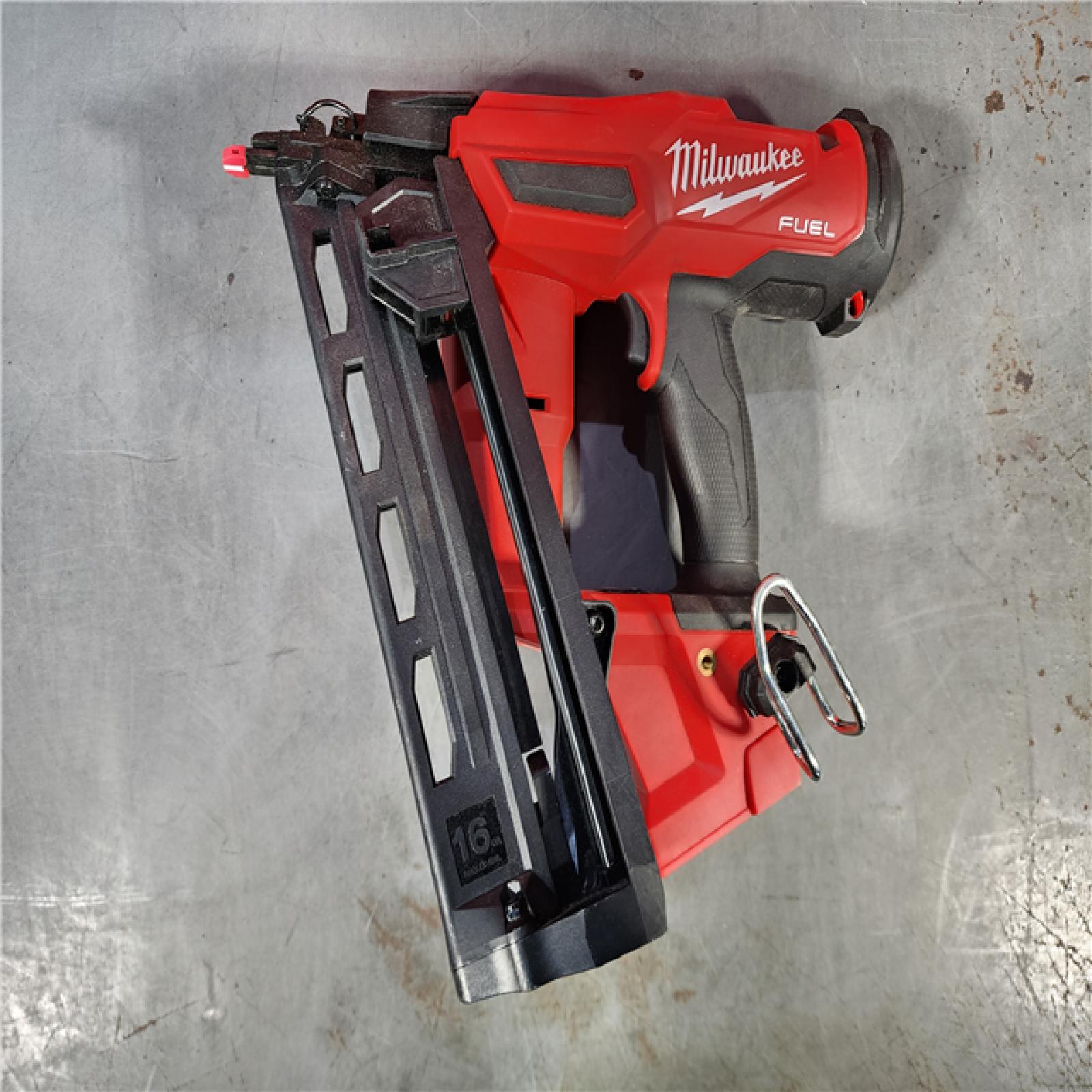 HOUSTON LOCATION - AS-IS Milwaukee 2841-20 18V Cordless Gen II 16 Gauge Angled Finish Nailer (Tool Only)