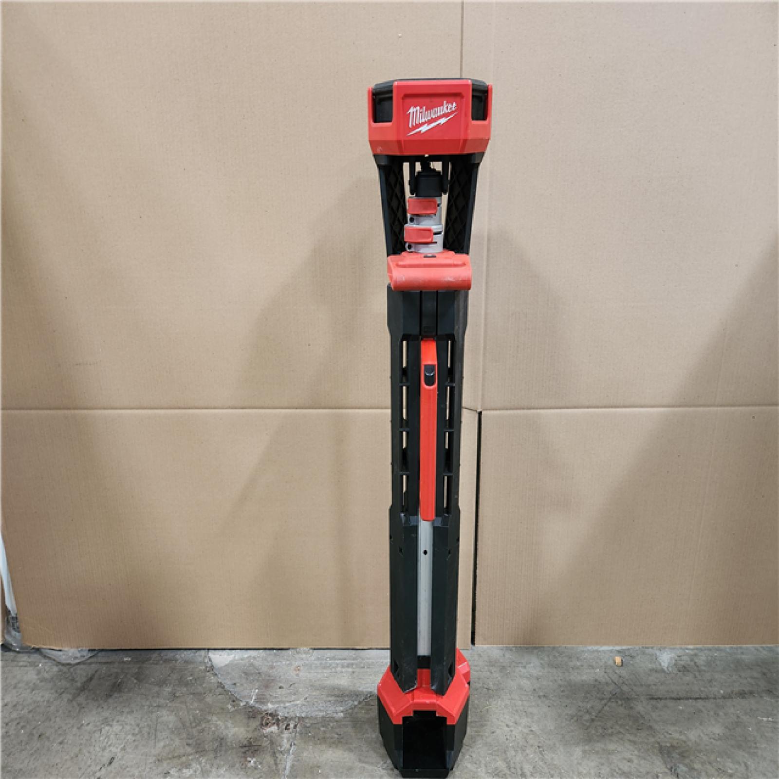 Phoenix Location Milwaukee M18 18-Volt Lithium-Ion Cordless Rocket Dual Power Tower Light (Tool-Only)