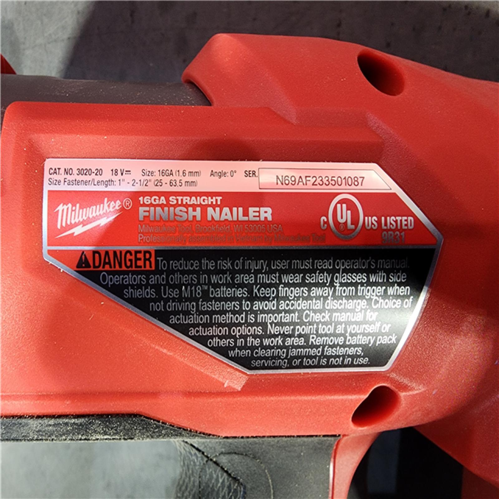 HOUSTON LOCATION - AS-IS Milwaukee Tool Cordless Finish Nail Gun 18 V 3020-20 (TOOL ONLY)