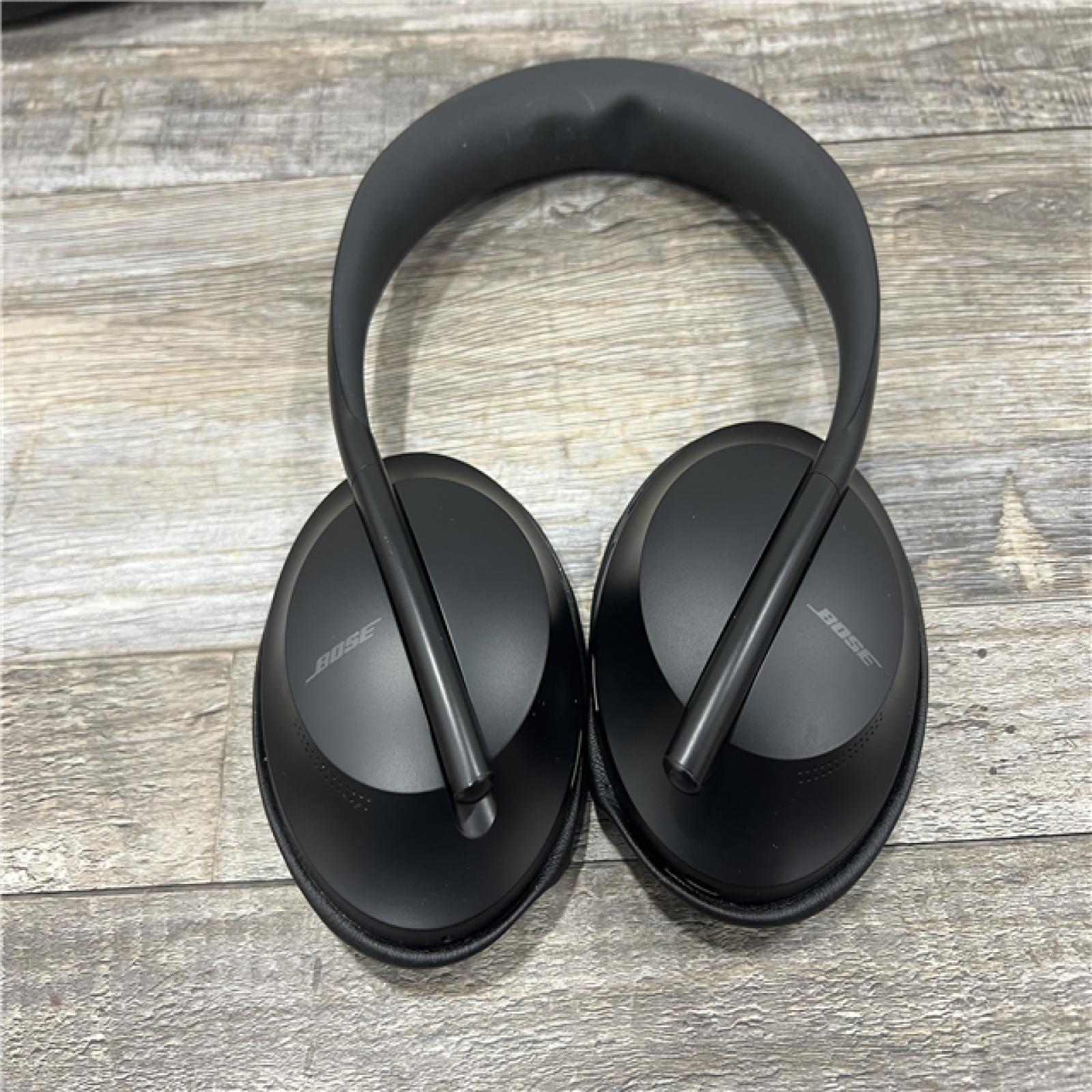 AS-IS Bose Noise Cancelling Headphones 700