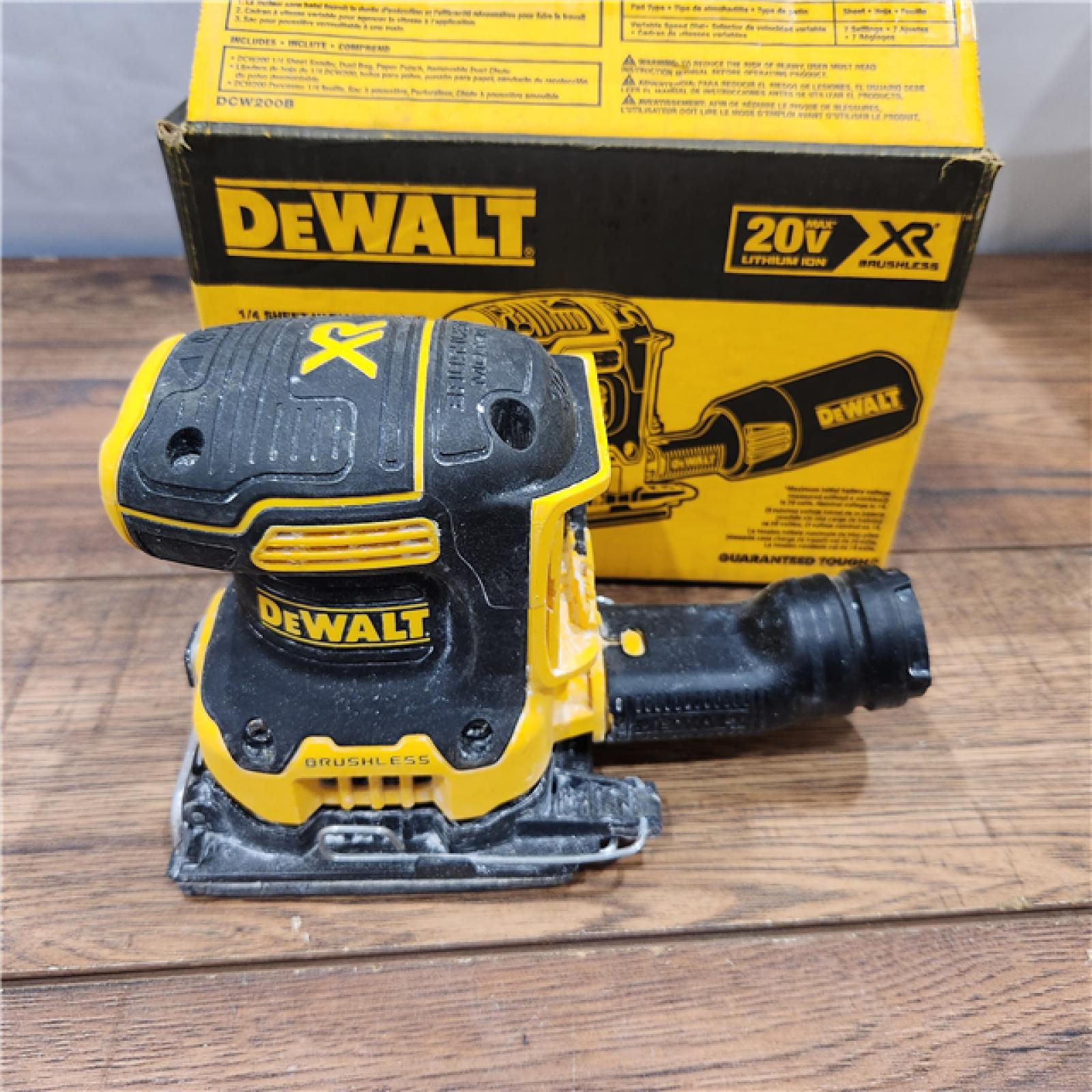 AS-IS Dewalt 20-Volt MAX Cordless Brushless 1/4 Sheet Sander (Tool-Only)