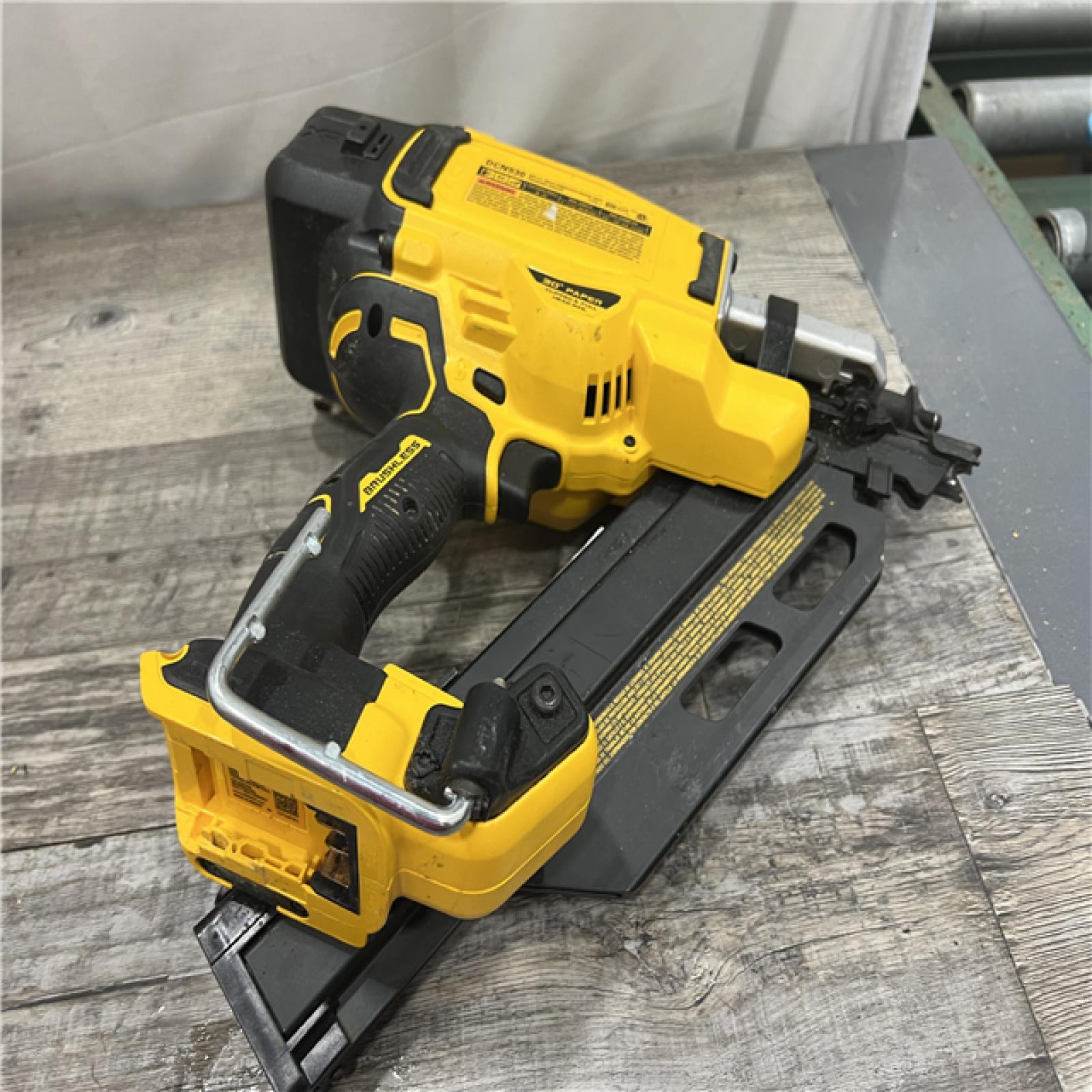 AS-IS DEWALT 20-Volt 30Â° Cordless Framing Nailer (Tool-Only)