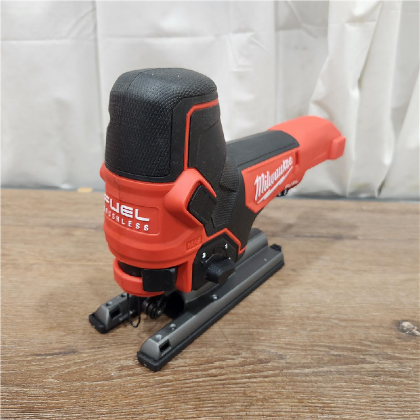 AS-IS Milwaukee M18 FUEL 18 Volt Lithium-Ion Brushless Barrel Grip Cordless Jig Saw (Bare Tool)