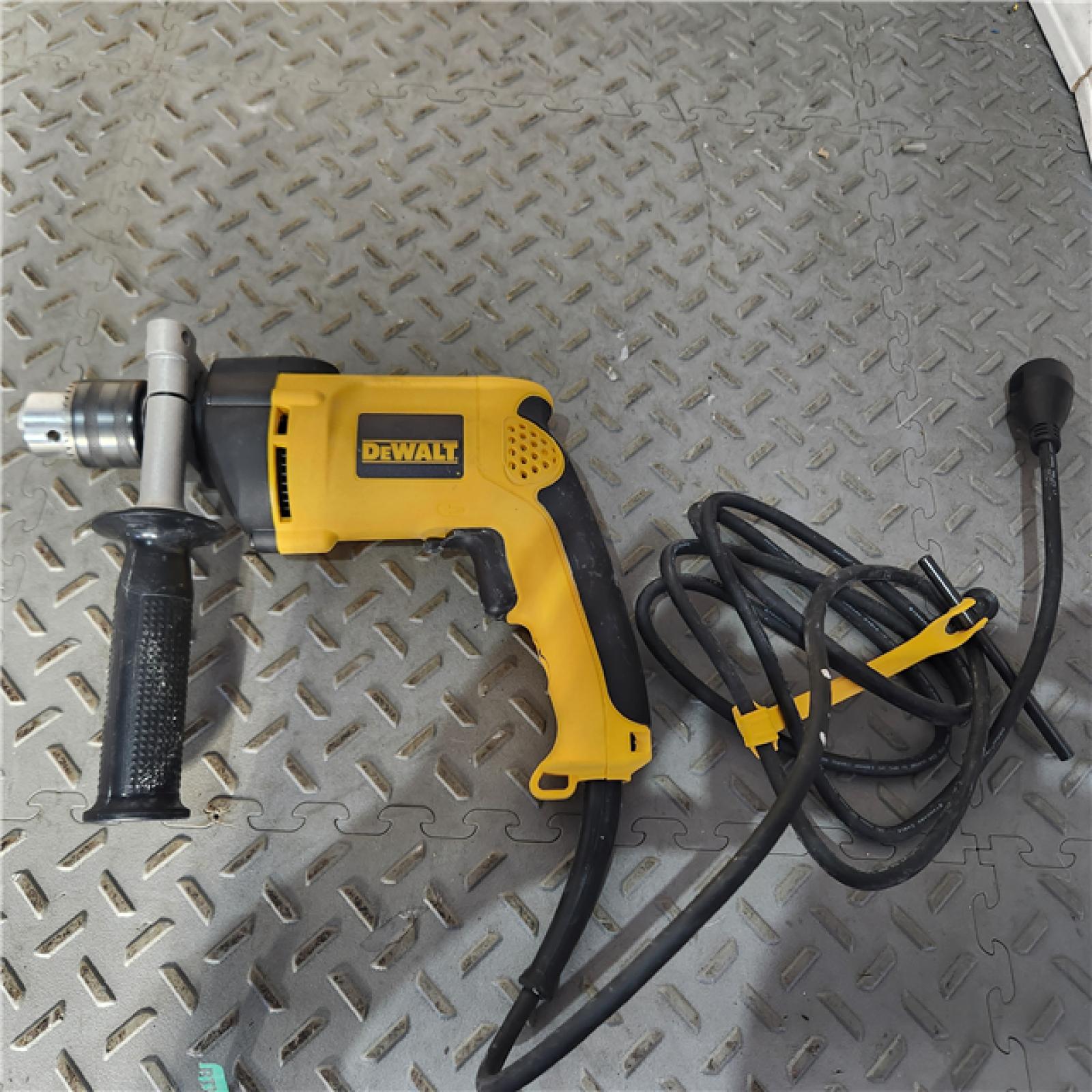 HOUSTON Location AS IS DEWALT 7.8 Amp Corded 1 2 in. Variable