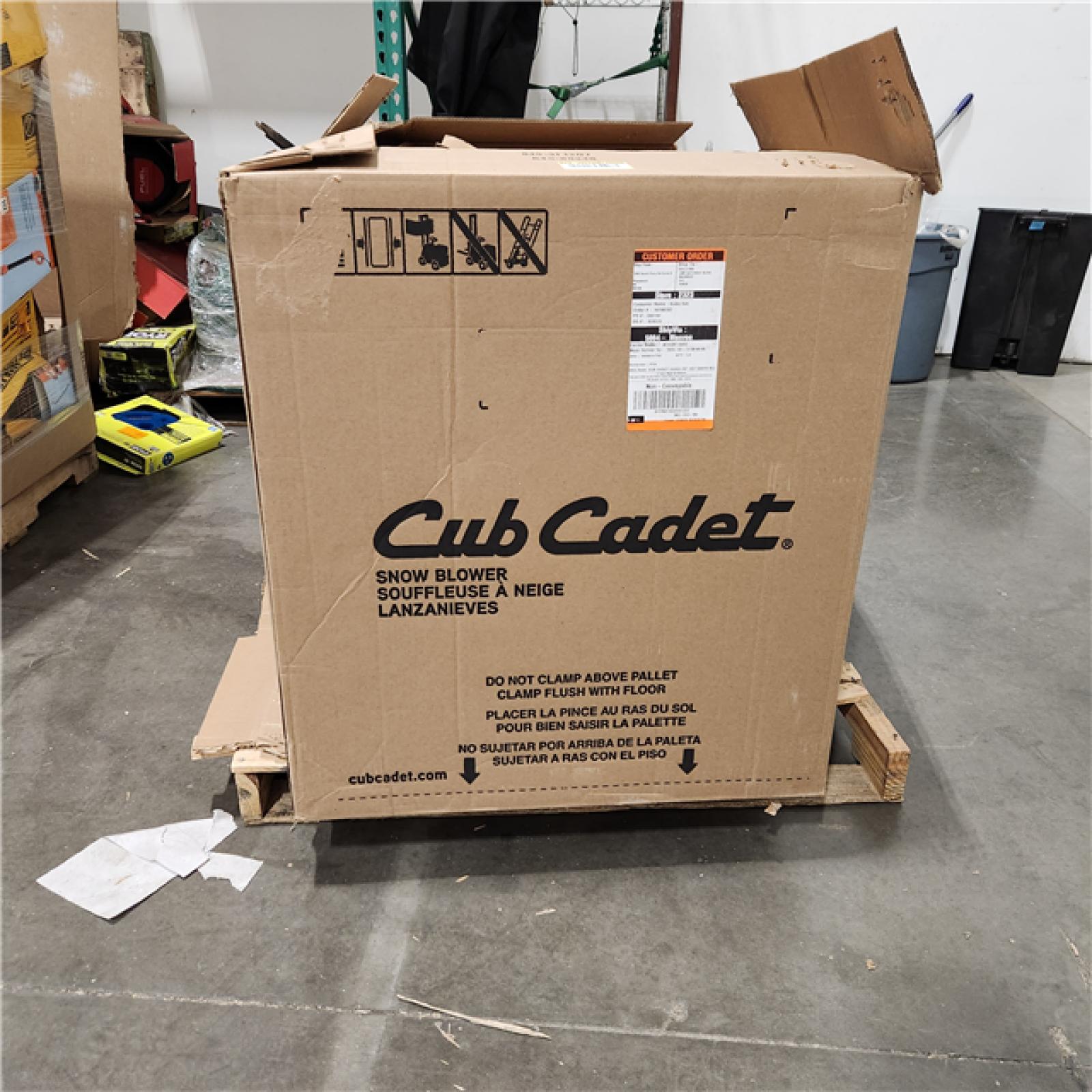 Dallas Location - As-Is  Cub Cadet 2 x 26 in. 243 cc Gas Snow Blower