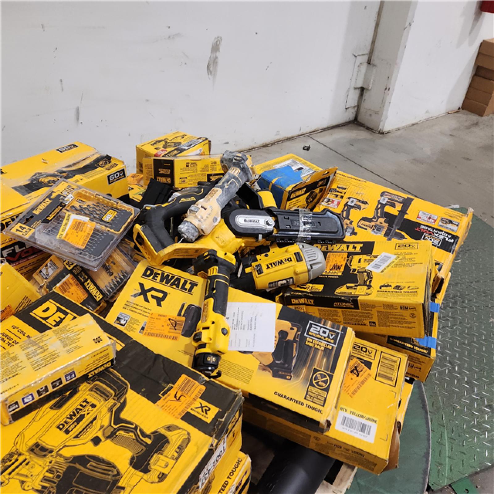 Dallas Location - As-Is DEWALT Tool Pallet