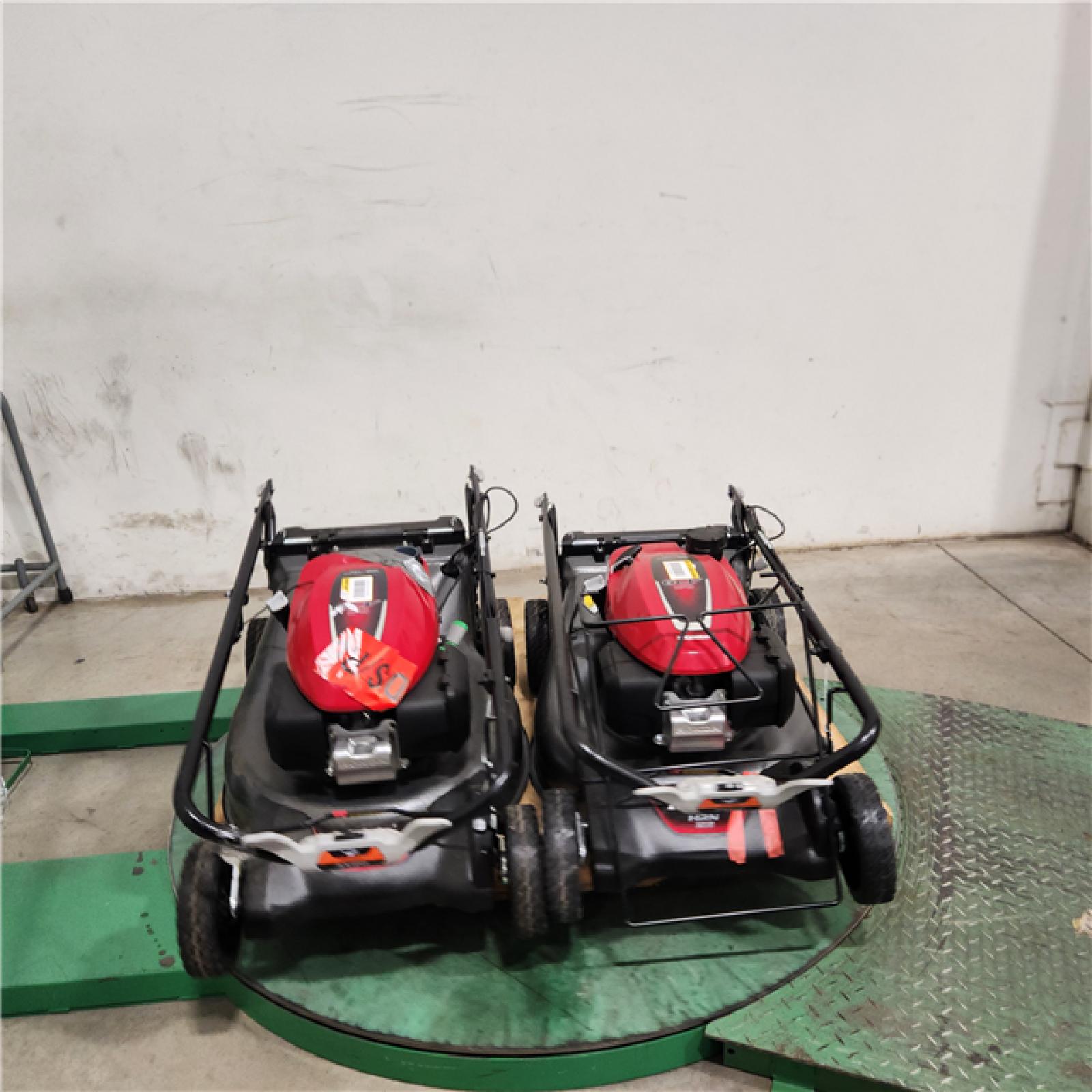 Dallas Location - As-Is Honda 21 in. 3-in-1 Gas Self-Propelled Lawn Mower(Lot Of 2)