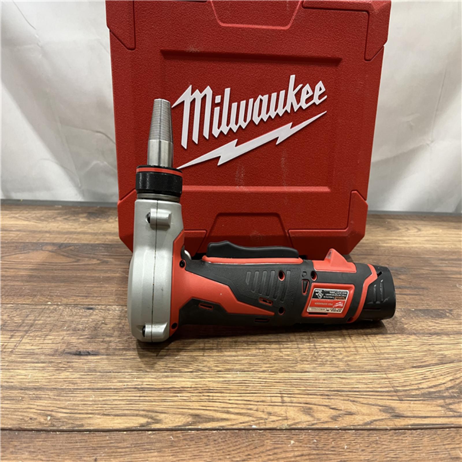 AS-IS MILWAUKEE M12 12-Volt Lithium-Ion Cordless PEX Expansion Tool Kit with (2) 1.5 Ah Batteries, (3) Expansion Heads and Hard Case