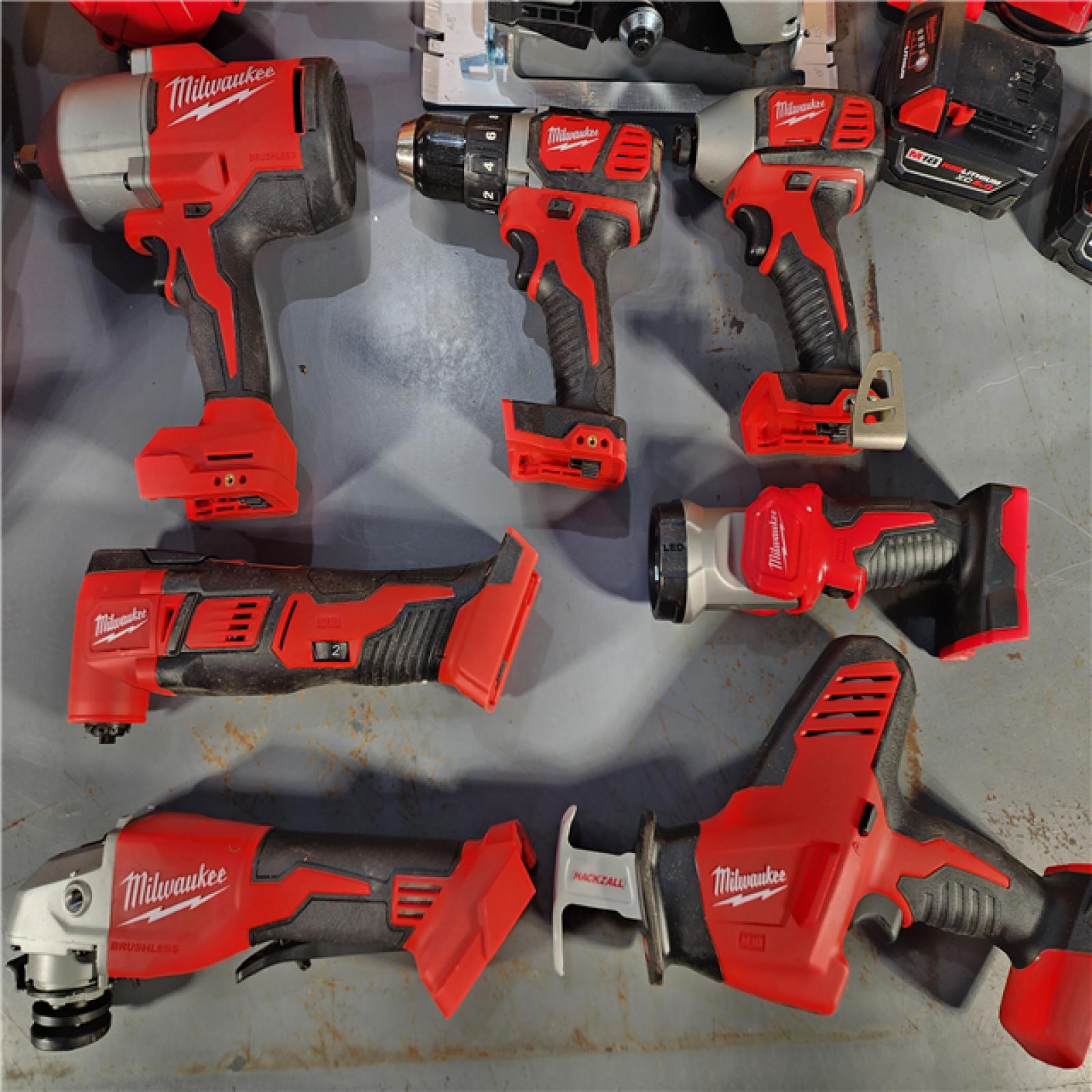 HOUSTON LOCATION - AS-IS MILWAUKEE 9 TOOL COMBO KIT W/ 2 BATTERY & CHARGER