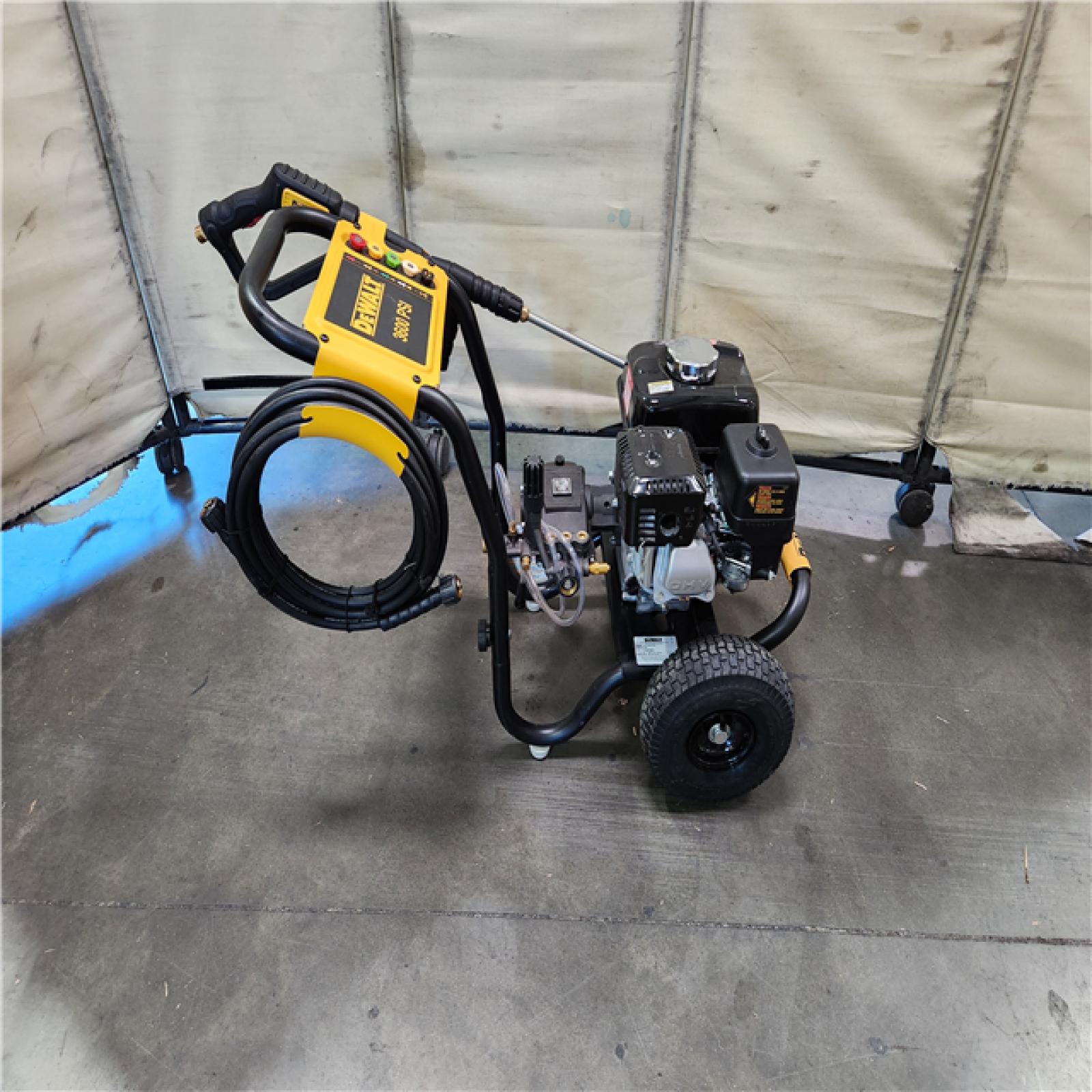 California AS-IS DEWALT 3600 PSI 2.5 GPM Cold Water Gas Professional Pressure Washer with HONDA GX200 Engine