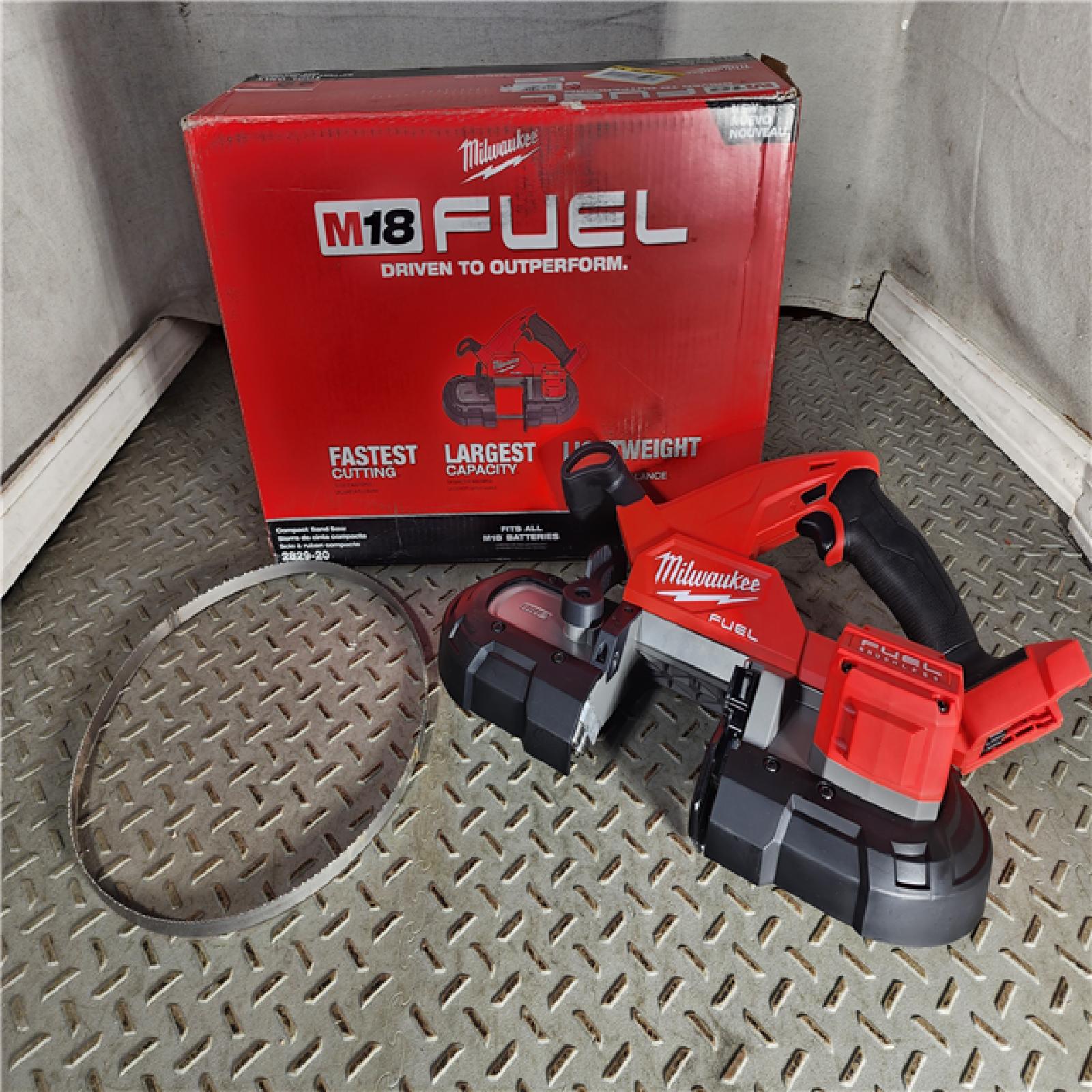 HOUSTON LOCATION - AS-IS (APPEARS LIKE NEW) Milwaukee M18 Fuel 3-1/4  18V Brushless Compact Band Saw 2829-20 (Bare Tool)