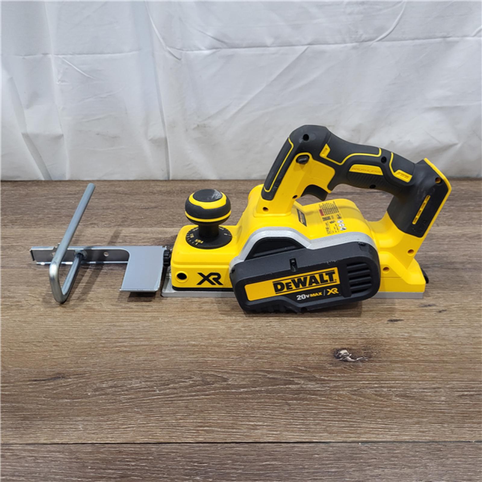 AS-IS DEWALT DCP580B 20V MAX Lithium Ion Brushless Planer