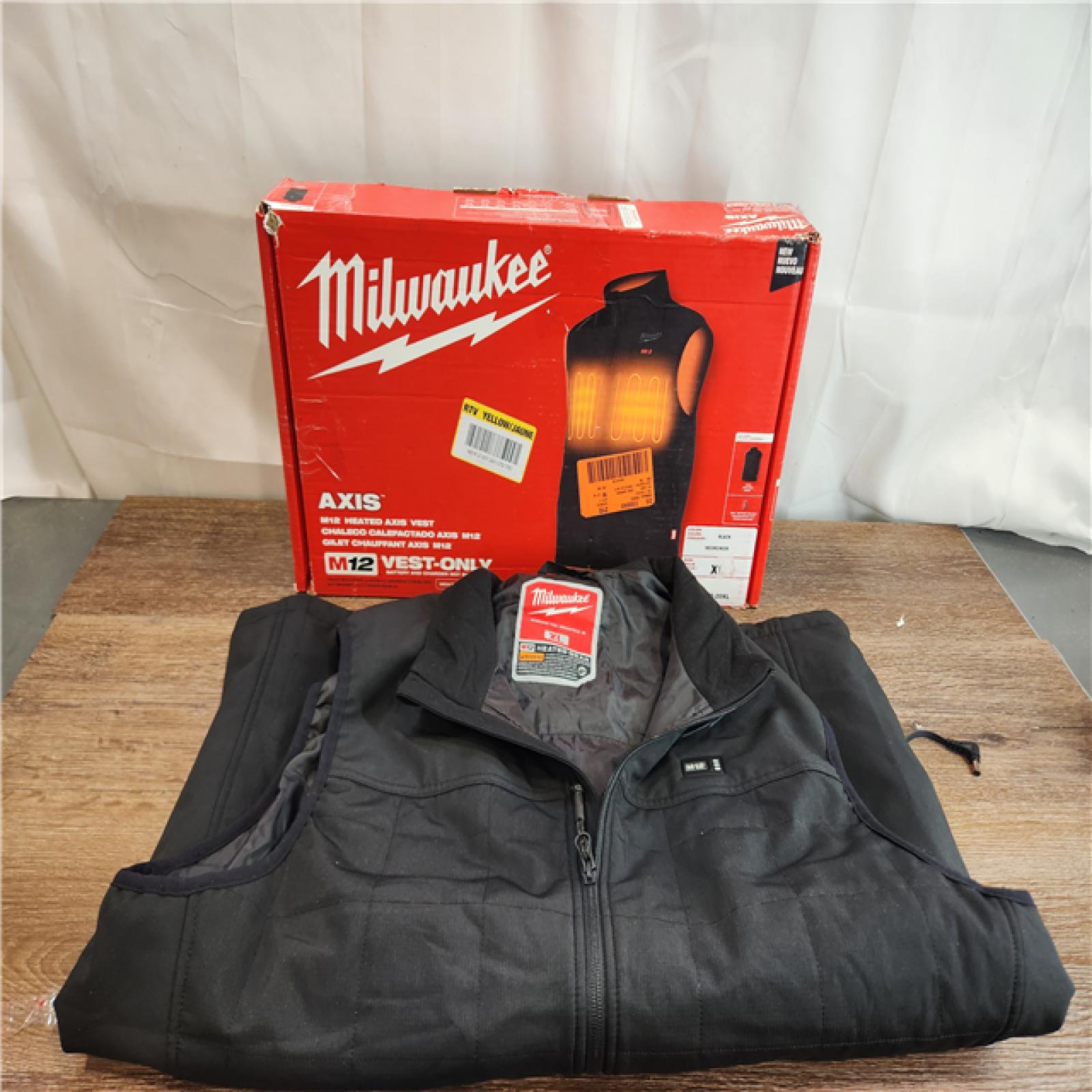 AS-IS Milwaukee Men's X-Large M12 12-Volt Lithium-Ion Cordless AXIS Black Heated Quilted Vest (Vest Only)