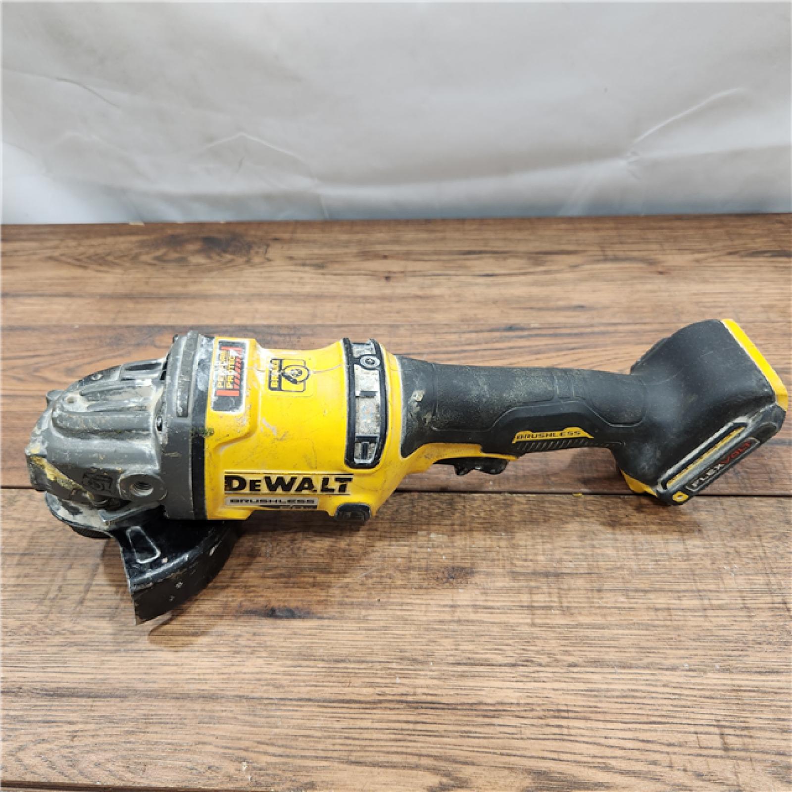 AS-IS DeWalt FLEXVOLT 60V MAX Cordless Grinder  4.5 - 6   9000 RPM  1 EA (115-DCG418B)