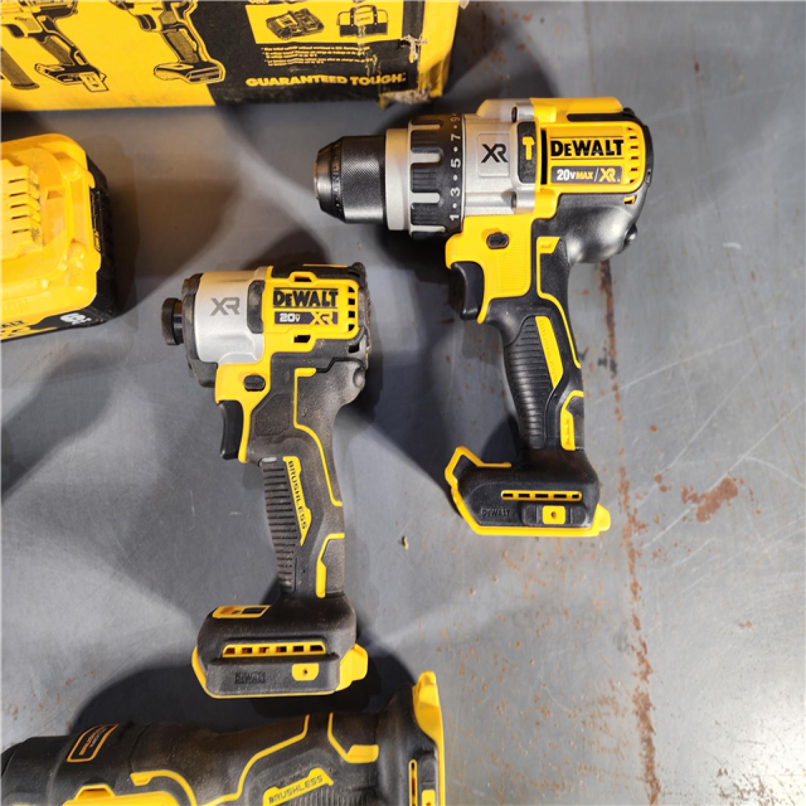 HOUSTON LOCATION - AS-IS (APPEARS LIKE NEW) DEWALT 20-Volt Lithium-Ion Cordless 3-Tool Combo Kit with FLEXVOLT 9 Ah and 20V 6 Ah Batteries and Charger