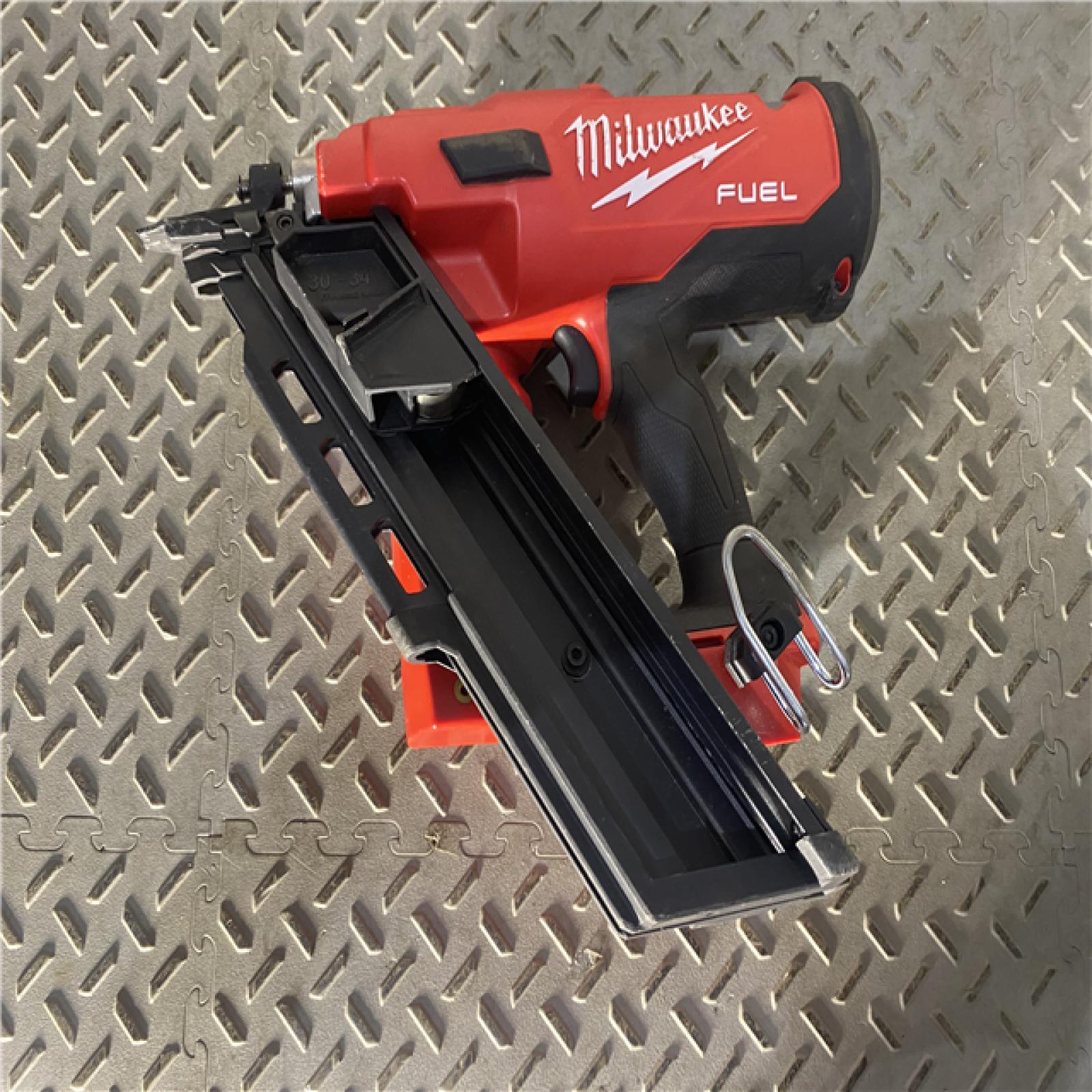 Houston location AS-IS MILWAUKEE M18 FUEL 3-1/2 in. 18-Volt 30-Degree Lithium-Ion Brushless Cordless Framing Nailer (Tool-Only)