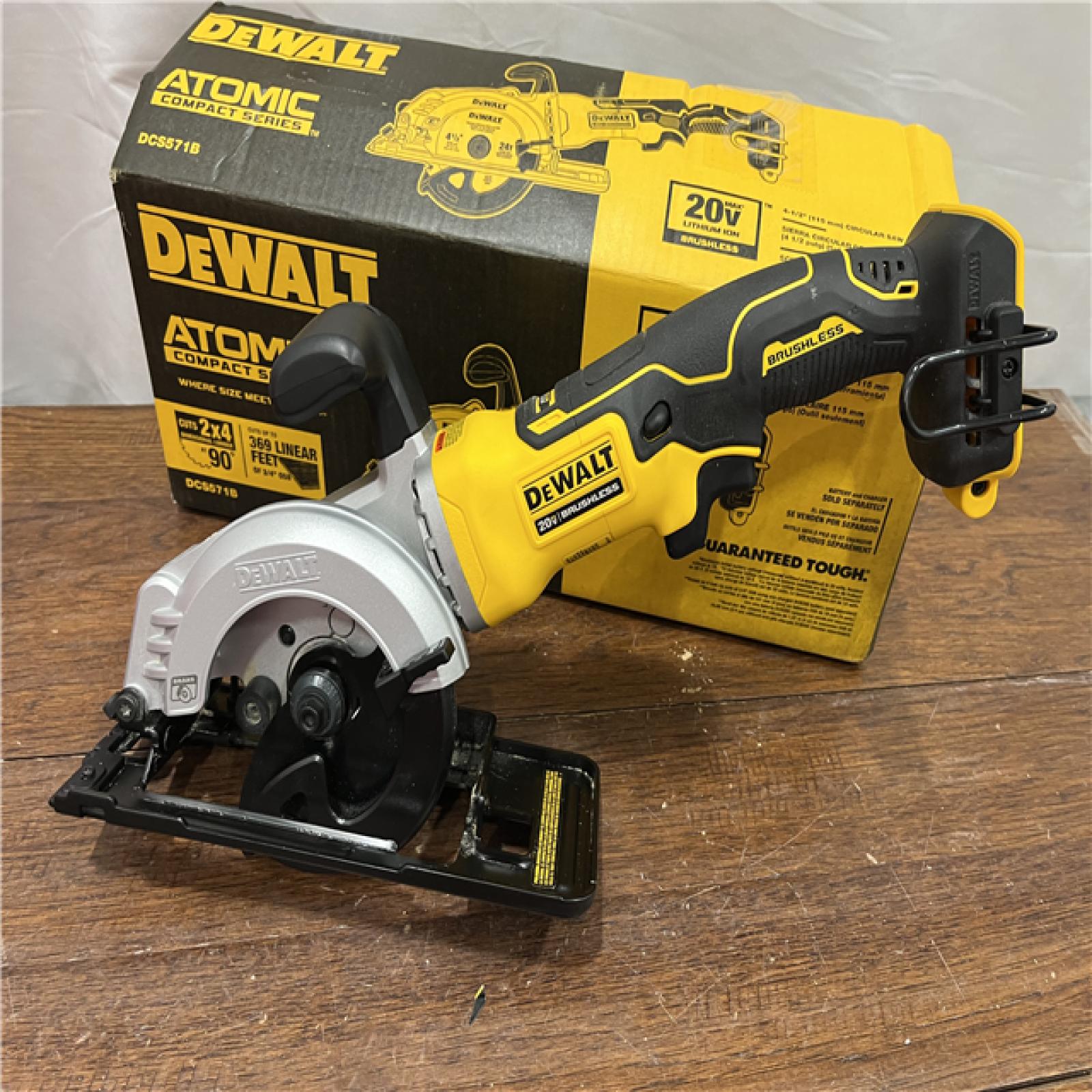 AS-ISDEWALT ATOMIC 20V MAX Cordless Brushless 4-1/2 in. Circular Saw (Tool Only)