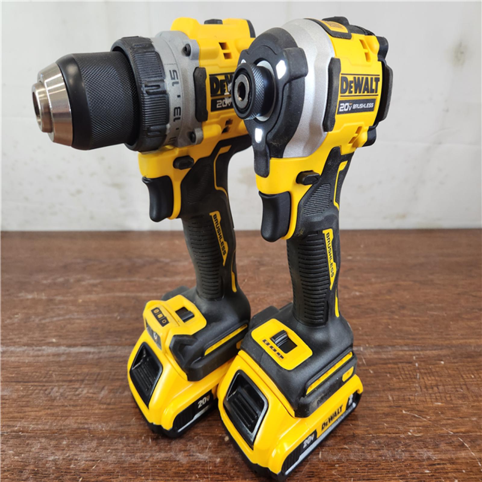 AS-IS DEWALT ATOMIC 20V MAX Brushless Cordless Drill/Driver and Impact Driver (2-Tool) Combo Kit