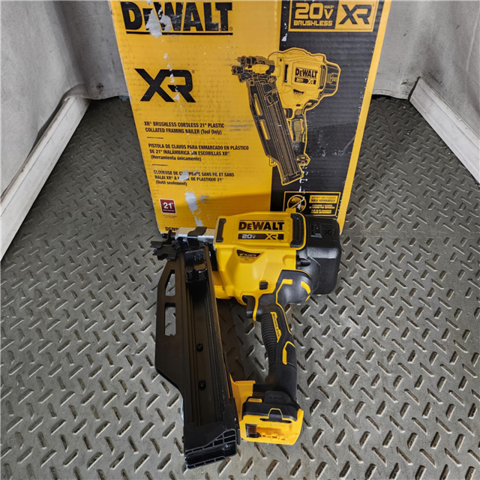 HOUSTON LOCATION - AS-IS (APPEARS LIKE NEW) 20-Volt 21Â° Cordless Framing Nailer (Tool-Only)