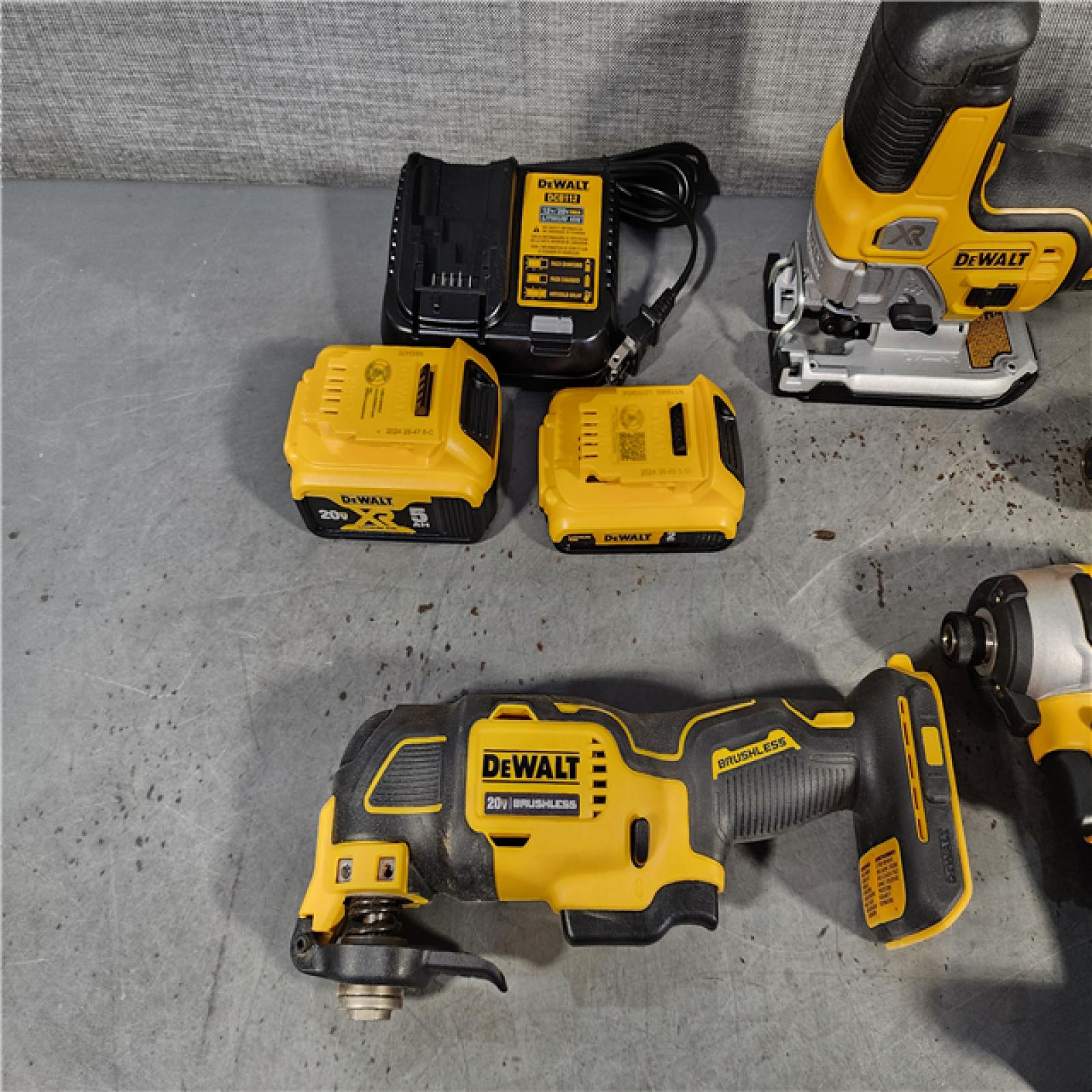 HOUSTON LOCATION - AS-IS DEWALT 4 TOOL COMBO KIT W/ (2) BATTERY & CHARGER