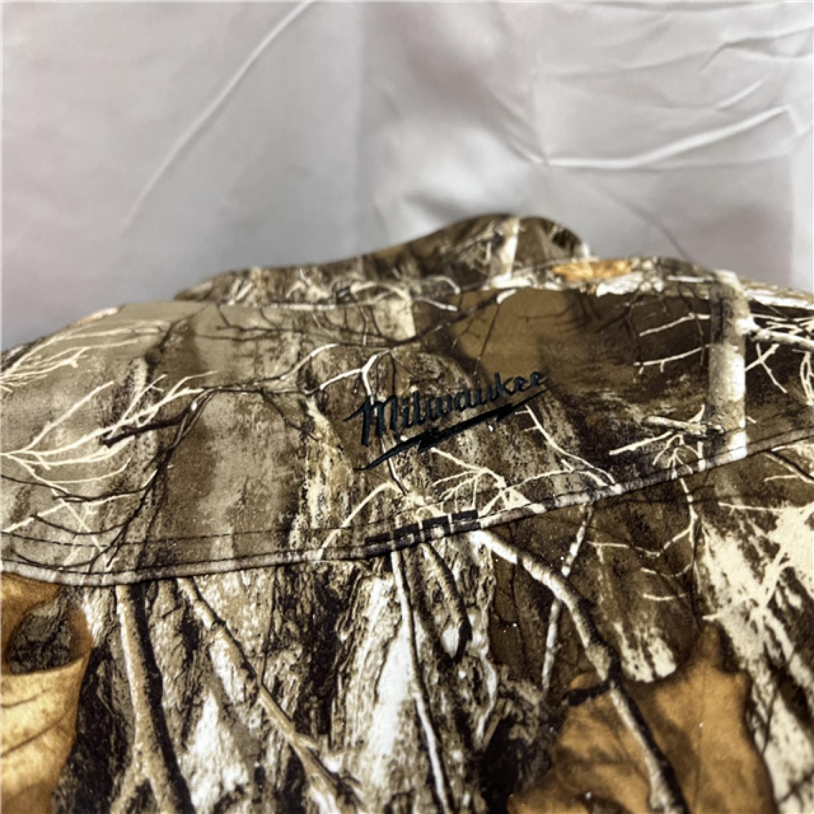 AS-ISMen's X-Large M12 12-Volt Lithium-Ion Cordless Quiet Shell Camo Heated Jacket with (1) 3.0 Ah Battery and Charger