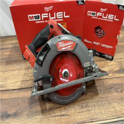 AS-IS Milwaukee M18 FUEL 18V Lithium-Ion Brushless Cordless 7-1/4 in. Circular Saw (Tool-Only)