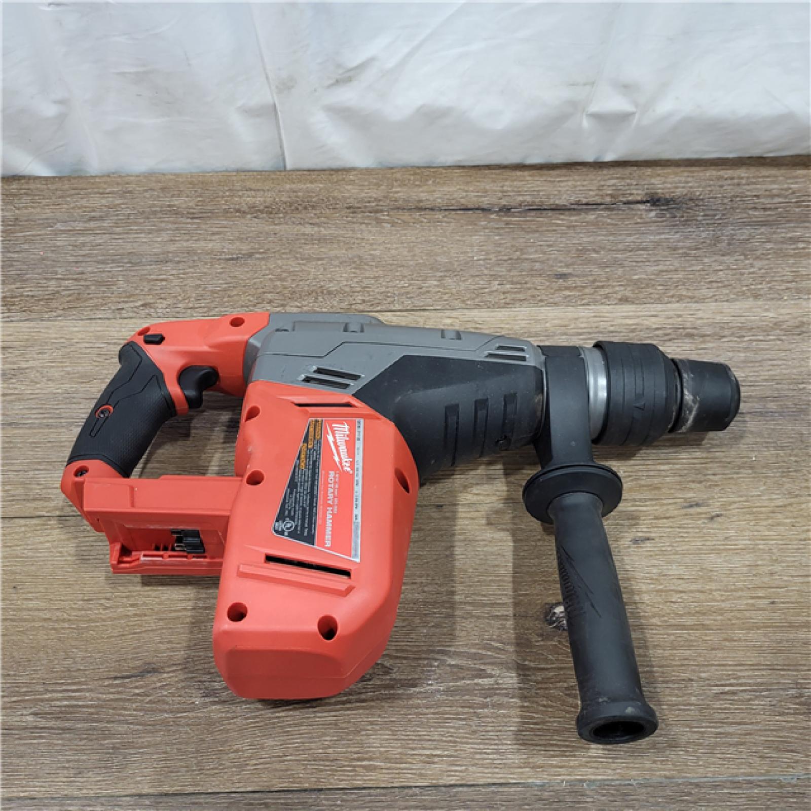 AS-IS M18 FUEL 18V Lithium-Ion Brushless Cordless 1-9/16 in. SDS-Max Rotary Hammer (Tool-Only)