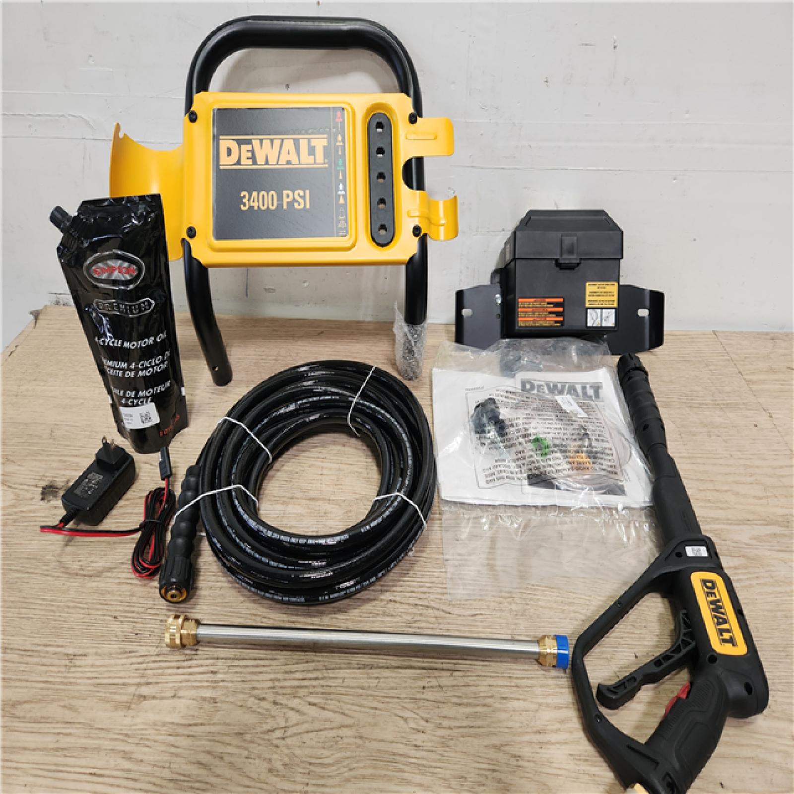 Phoenix Location NEW Dewalt GX200 3400-PSI 2.5-GPM Gas Pressure Washer