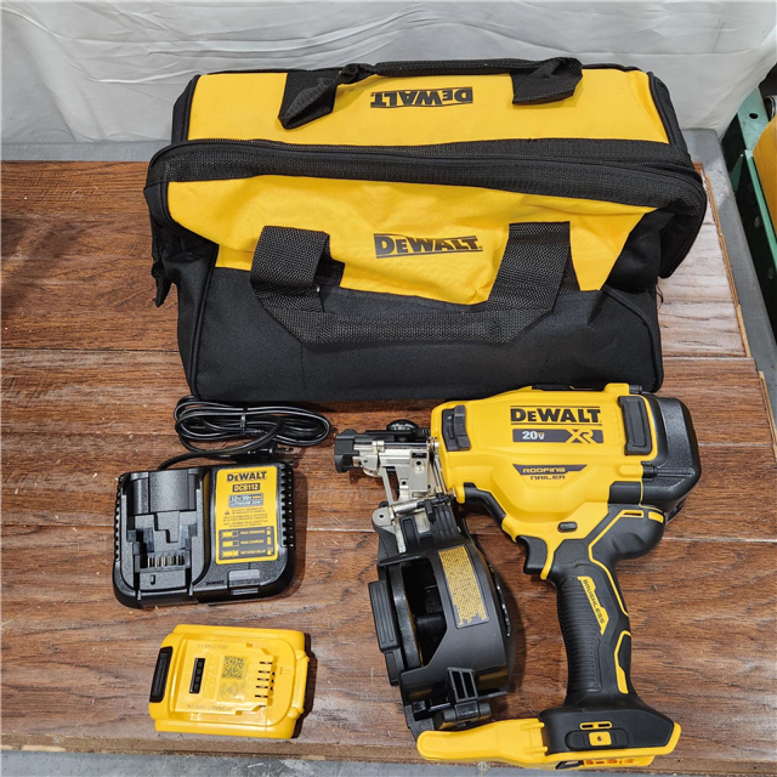 AS-IS DEWALT 2007898 Roofing Nailer Cordless