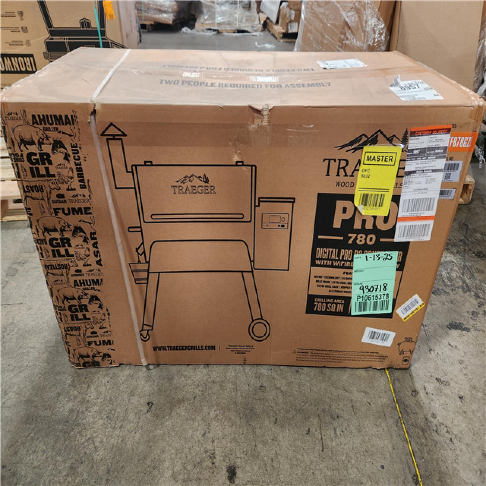 Phoenix Location NEW Traeger Pro 780 Wifi Pellet Grill and Smoker in Bronze