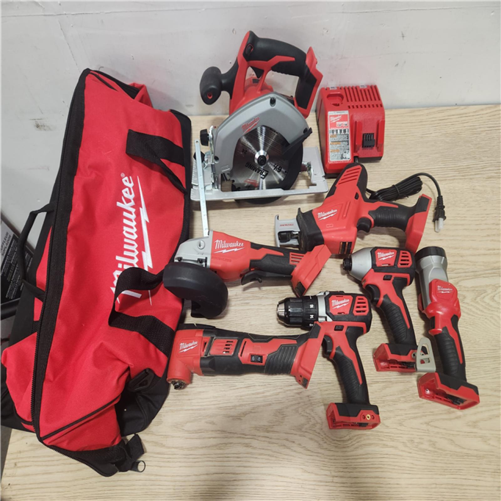 Phoenix Location Milwaukee M18 18-Volt Lithium-Ion Cordless Combo Kit 7-Tool with Charger and Tool Bag (No Battery)