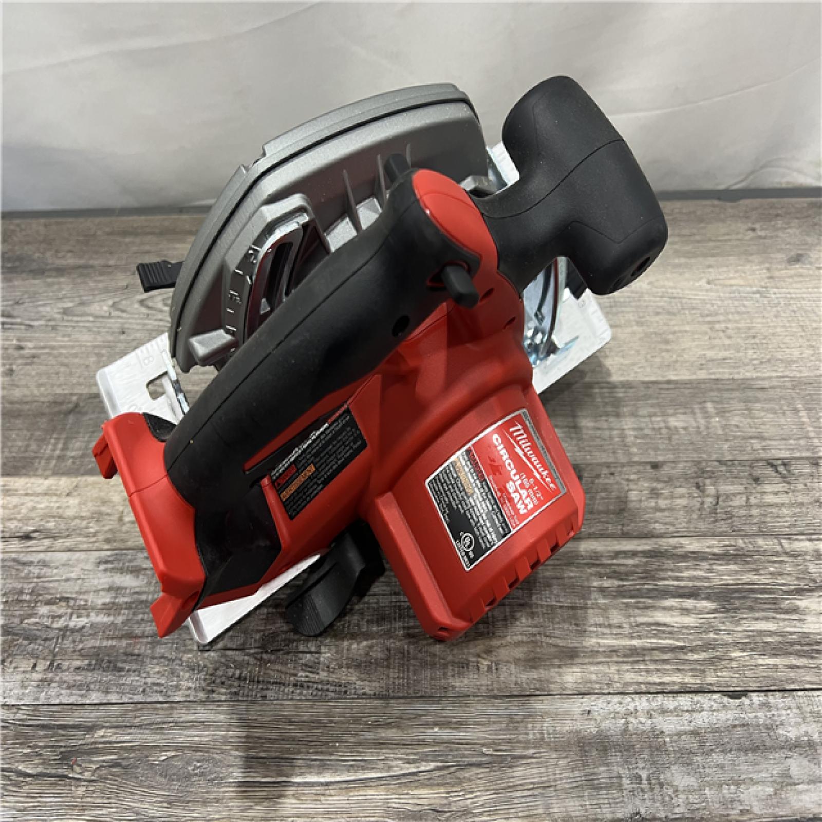 AS-IS MILWAUKEE Milwaukee 2630-20 M18 Cordless 6-1/2 Circular Saw Bare Tool Only - All