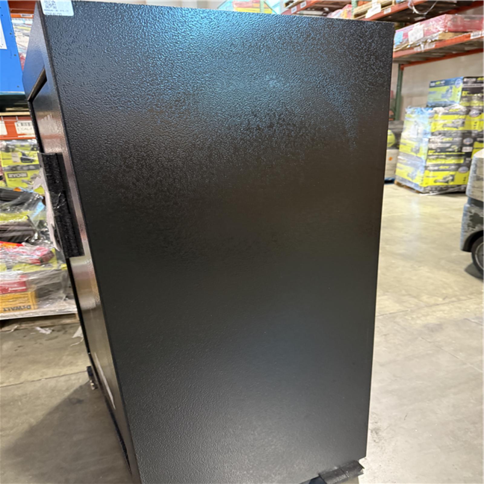 California AS-IS Stack-On Siege Fireproof Electronic Gun Safe, Black: Appears in Excellent Condition