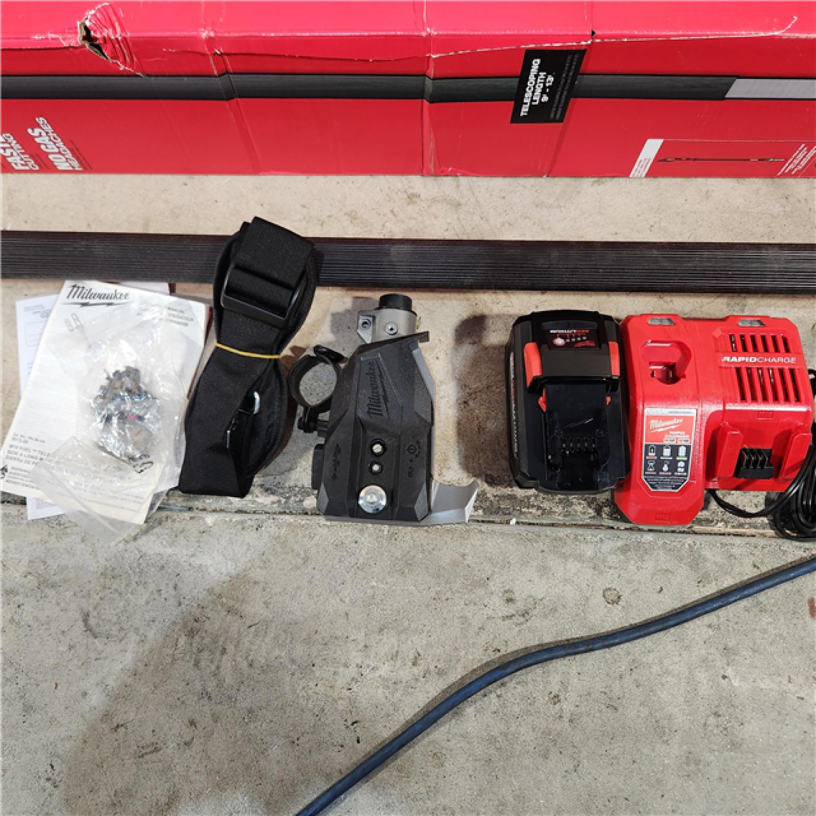 Houston location- AS-IS MILWAUKEE TOOL 3013-21 M18 FUEL(TM) Telescoping Pole Saw Kit