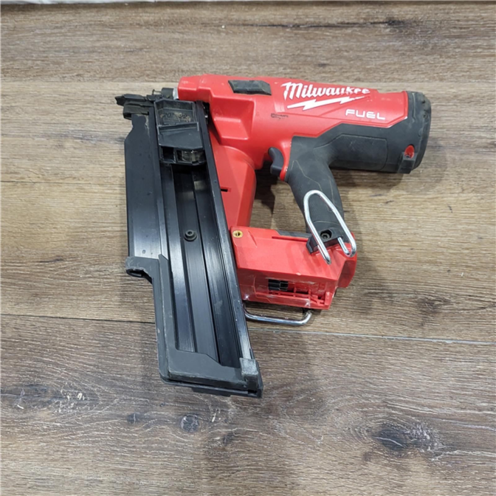 AS-IS Milwaukee 2744-20 M18 FUEL 21-Degree Cordless Framing Nailer (Tool Only)