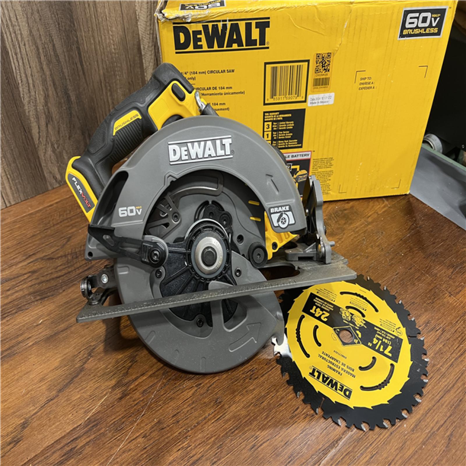 AS-IS DEWALT FLEXVOLT 60V MAX Cordless Brushless 7-1/4 in. Circular Saw with Brake (Tool Only)