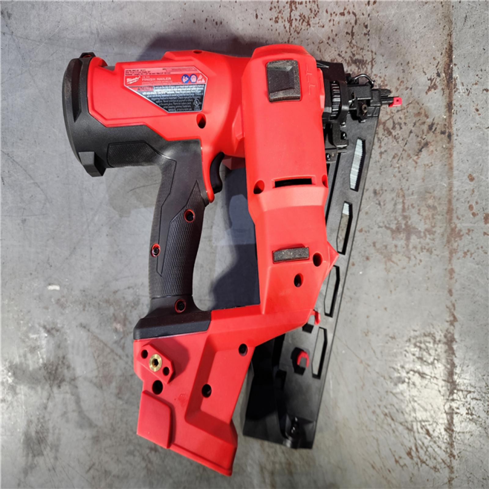 HOUSTON LOCATION - AS-IS Milwaukee 2841-20 18V Cordless Gen II 16 Gauge Angled Finish Nailer (Tool Only)