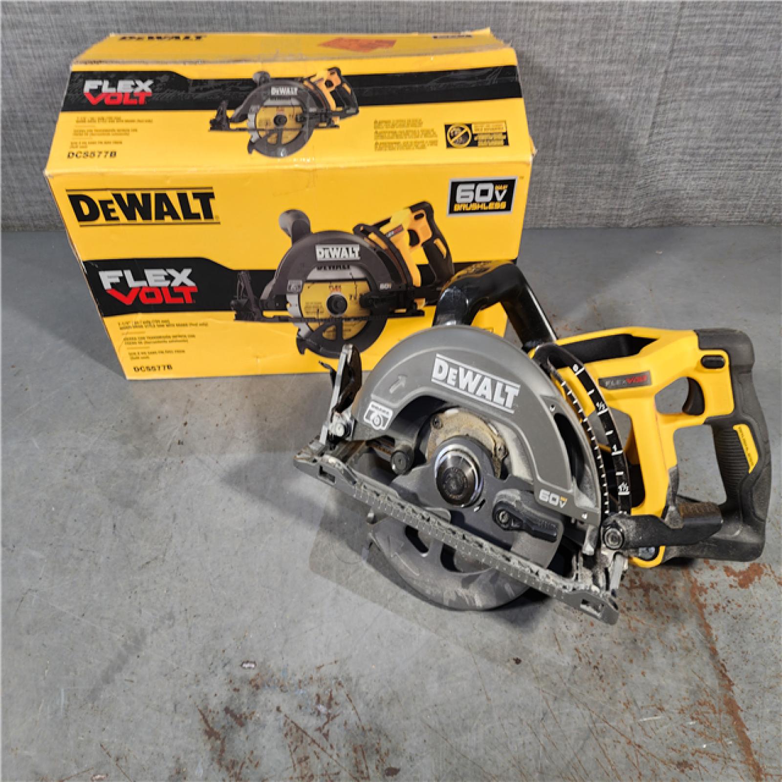 HOUSTON LOCATION - AS-IS DEWALT FLEXVOLT 60V MAX Cordless Brushless 7-1/4 in. Wormdrive Style Circular Saw (Tool Only)