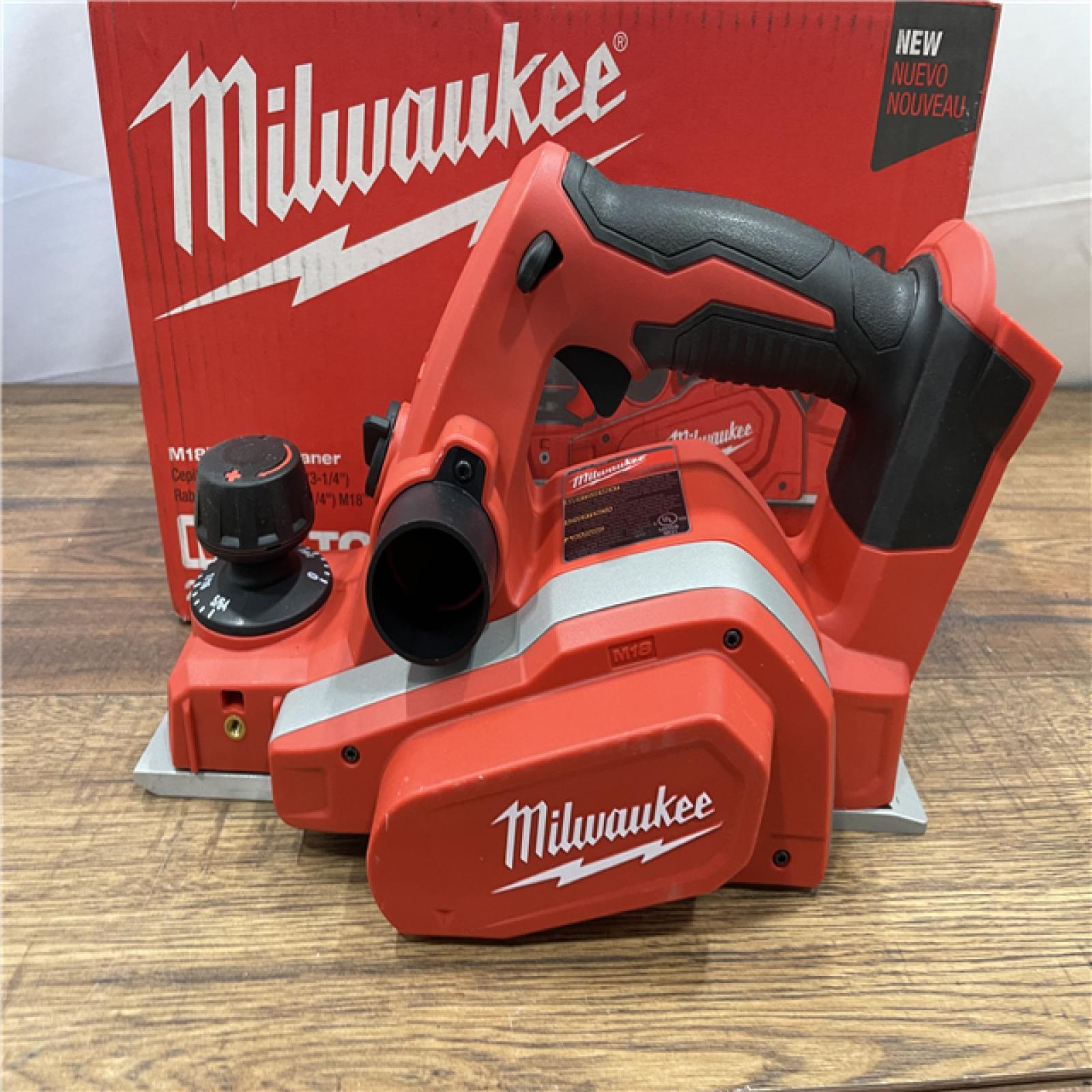 AS-IS Milwaukee M18 18-Volt Lithium-Ion Cordless 3-1/4 in. Planer (Tool-Only)