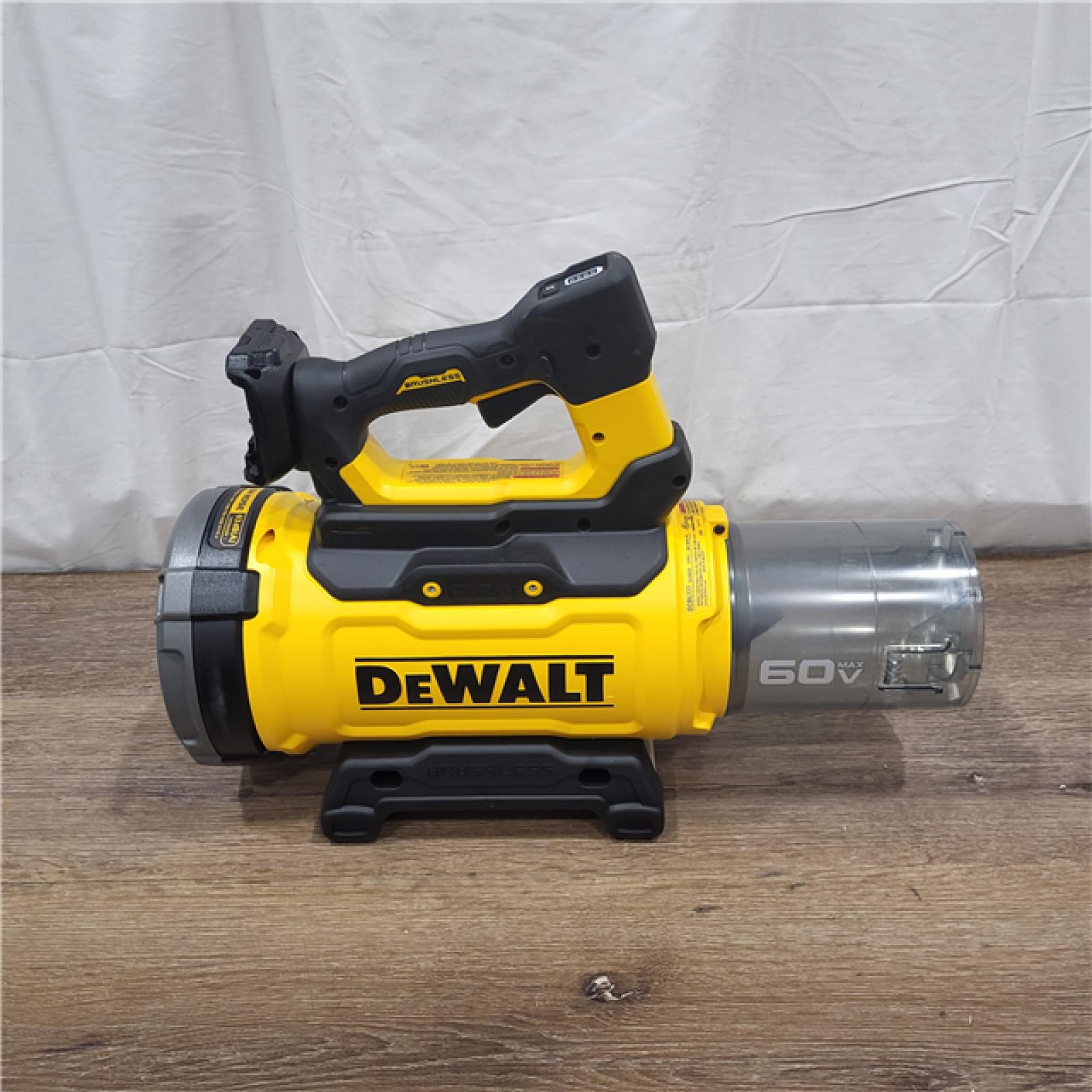 AS-IS FLEXVOLT 60V MAX 160 MPH 760 CFM Brushless Cordless  and Charger