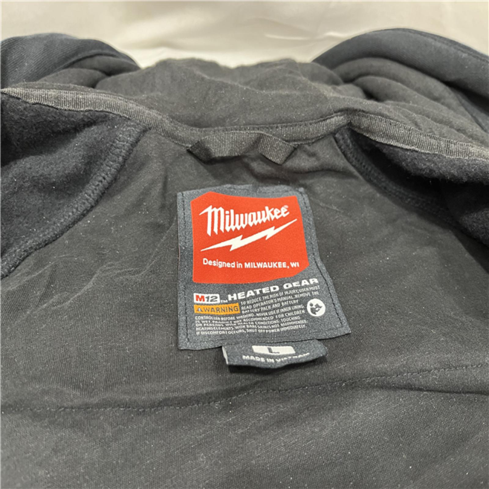 AS-IS Milwaukee 306B-21L 12V Heated Hoodie Kit Black (Large) with 2.0Ah Lithium Ion Battery & Charger