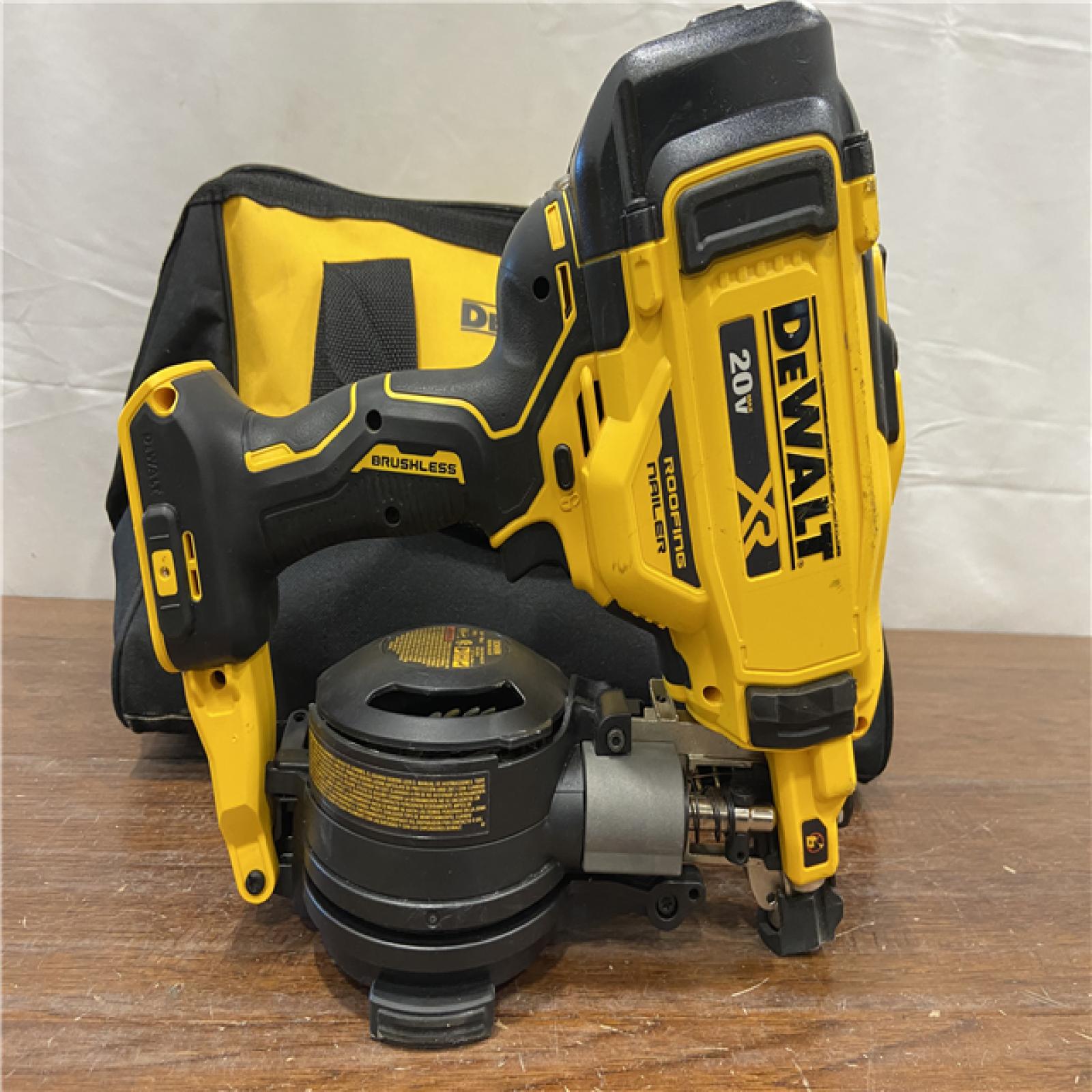 AS-IS DEWALT 2007898 Roofing Nailer Cordless