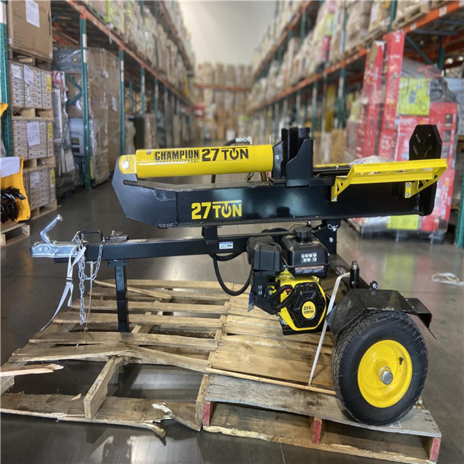 DALLAS LOCATION - Champion Power Equipment 27 Ton 224 cc Gas Powered Hydraulic Wood Log Splitter w/Vertical/Horizontal Operation and Auto Return-with Hydraulic Oil