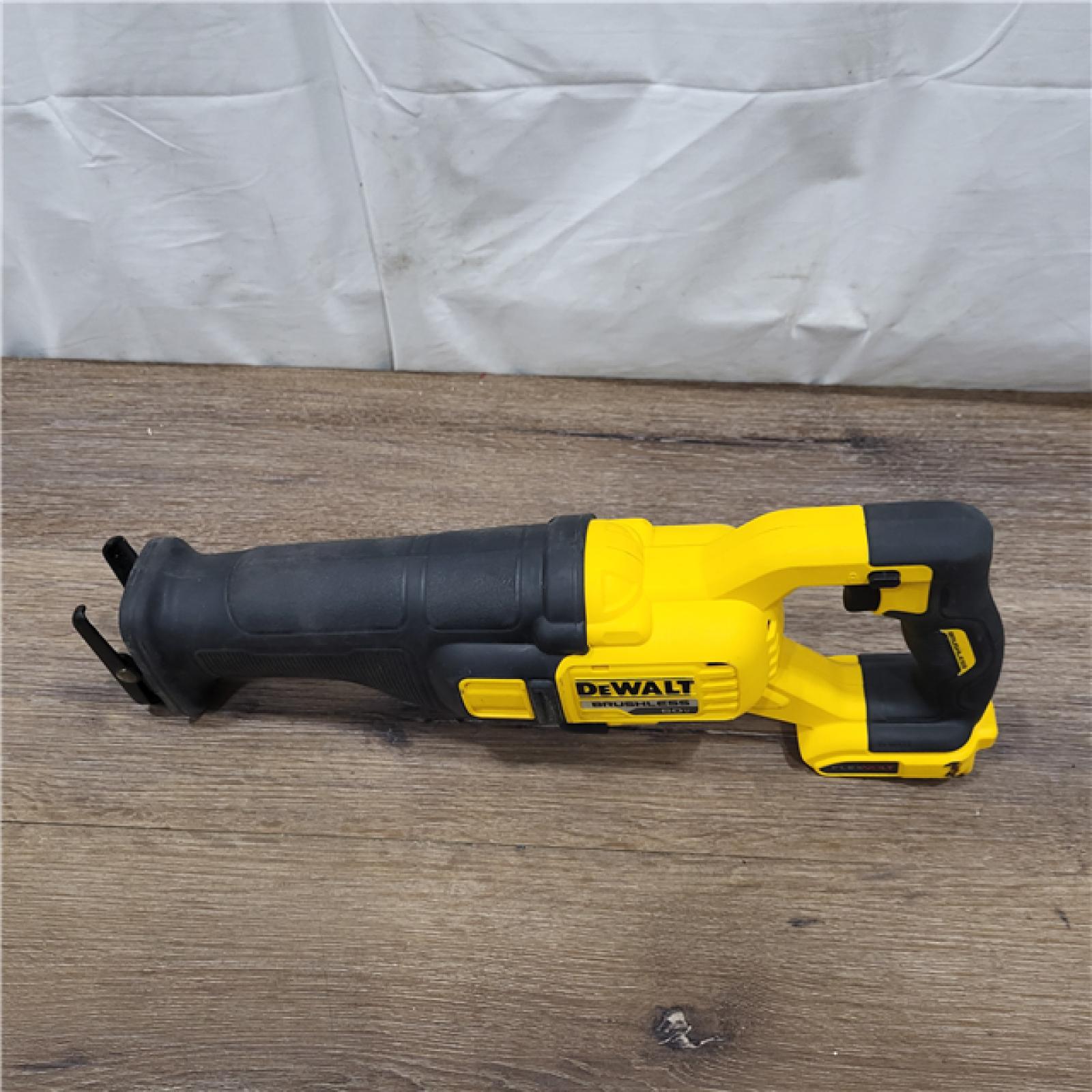 AS-IS DeWalt DCS389B FLEXVOLT 60V MAX Cordless Brushless Reciprocating Saw (Tool-Only)